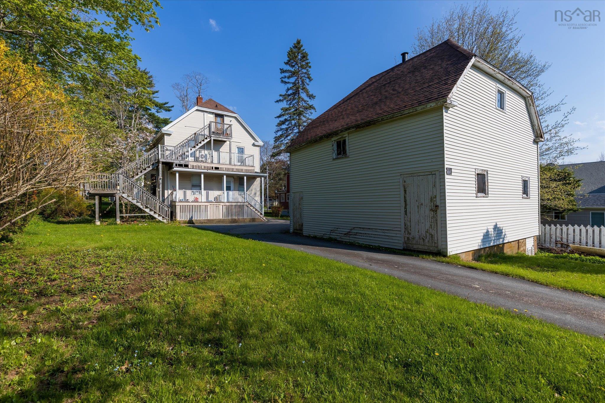 $649,900.00: 99 Dufferin Street, Bridgewater