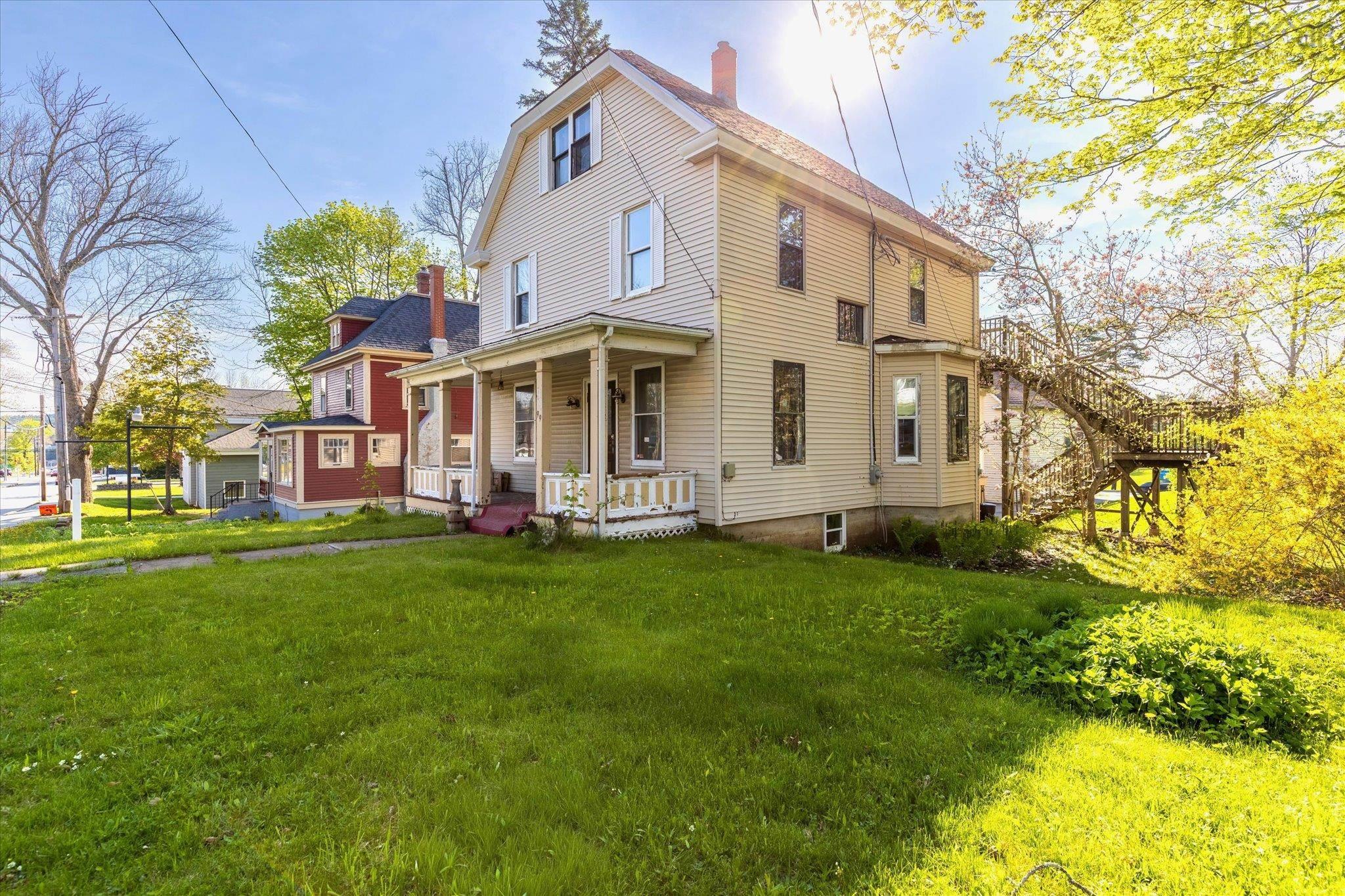$649,900.00: 99 Dufferin Street, Bridgewater