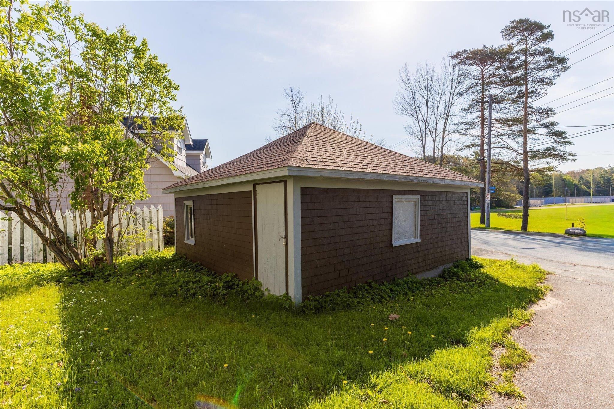 $649,900.00: 99 Dufferin Street, Bridgewater