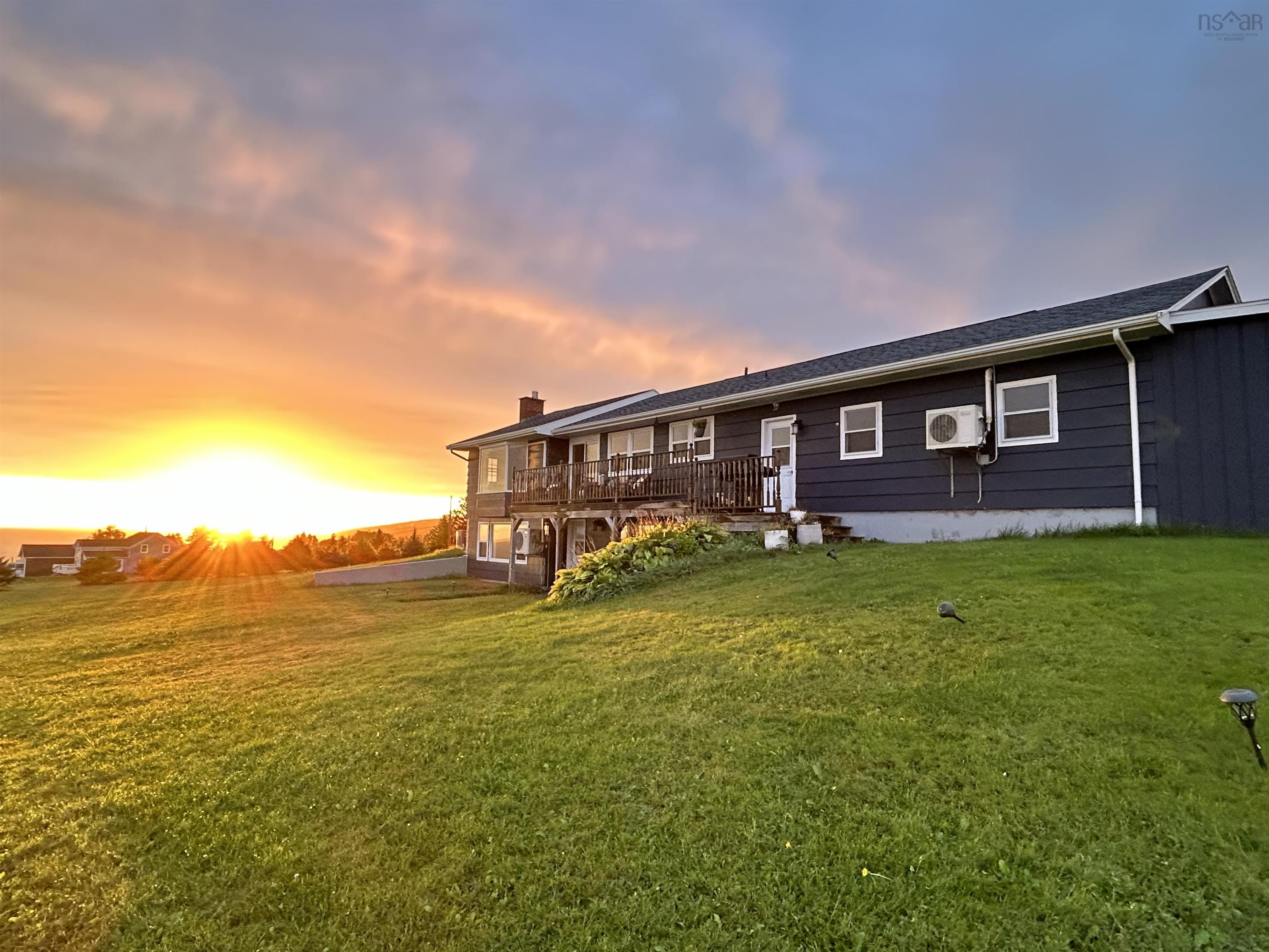 $500,000.00: 1506 Cape Split Road, Scots Bay