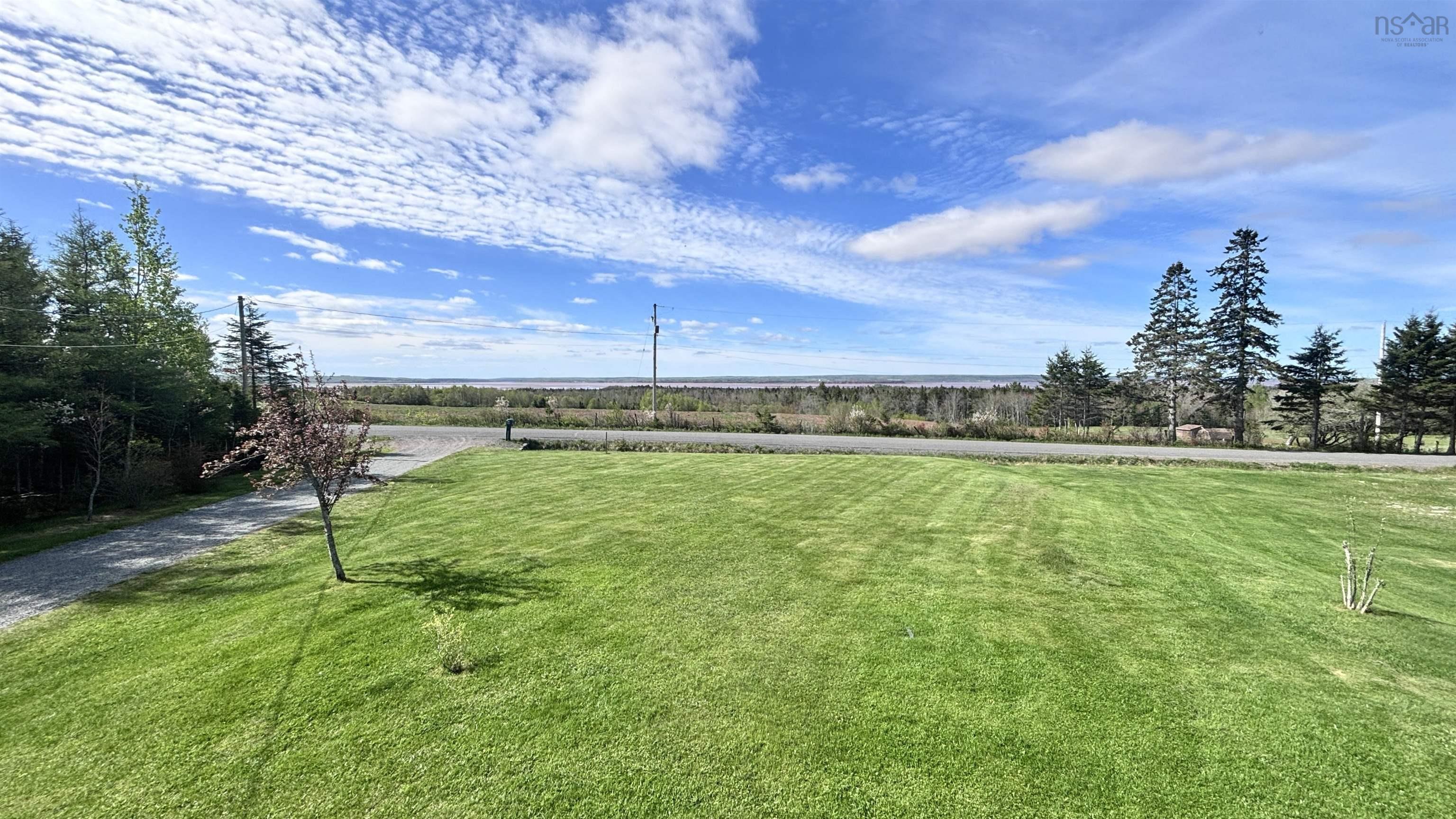 $430,000.00: 143 SHORE Road, Masstown