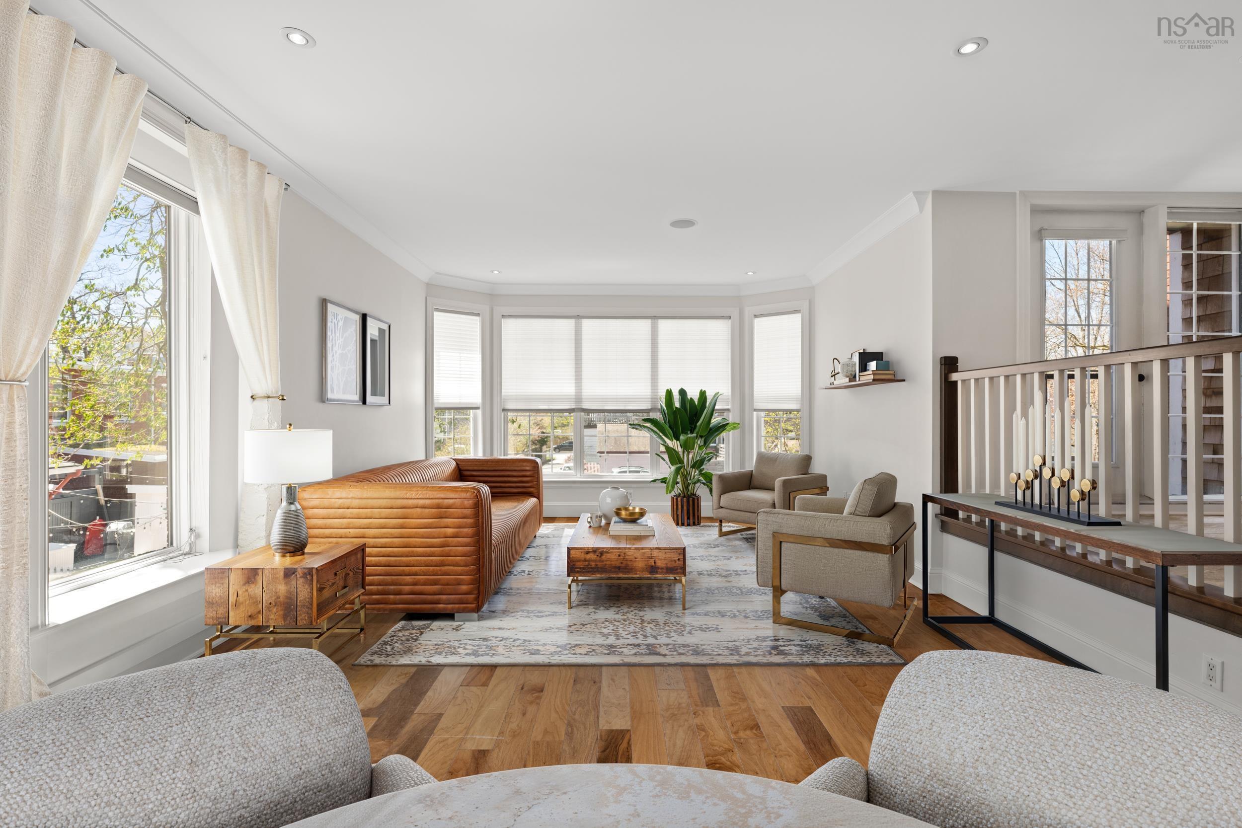$1,350,000.00: 1727 Cadmus Court, Halifax