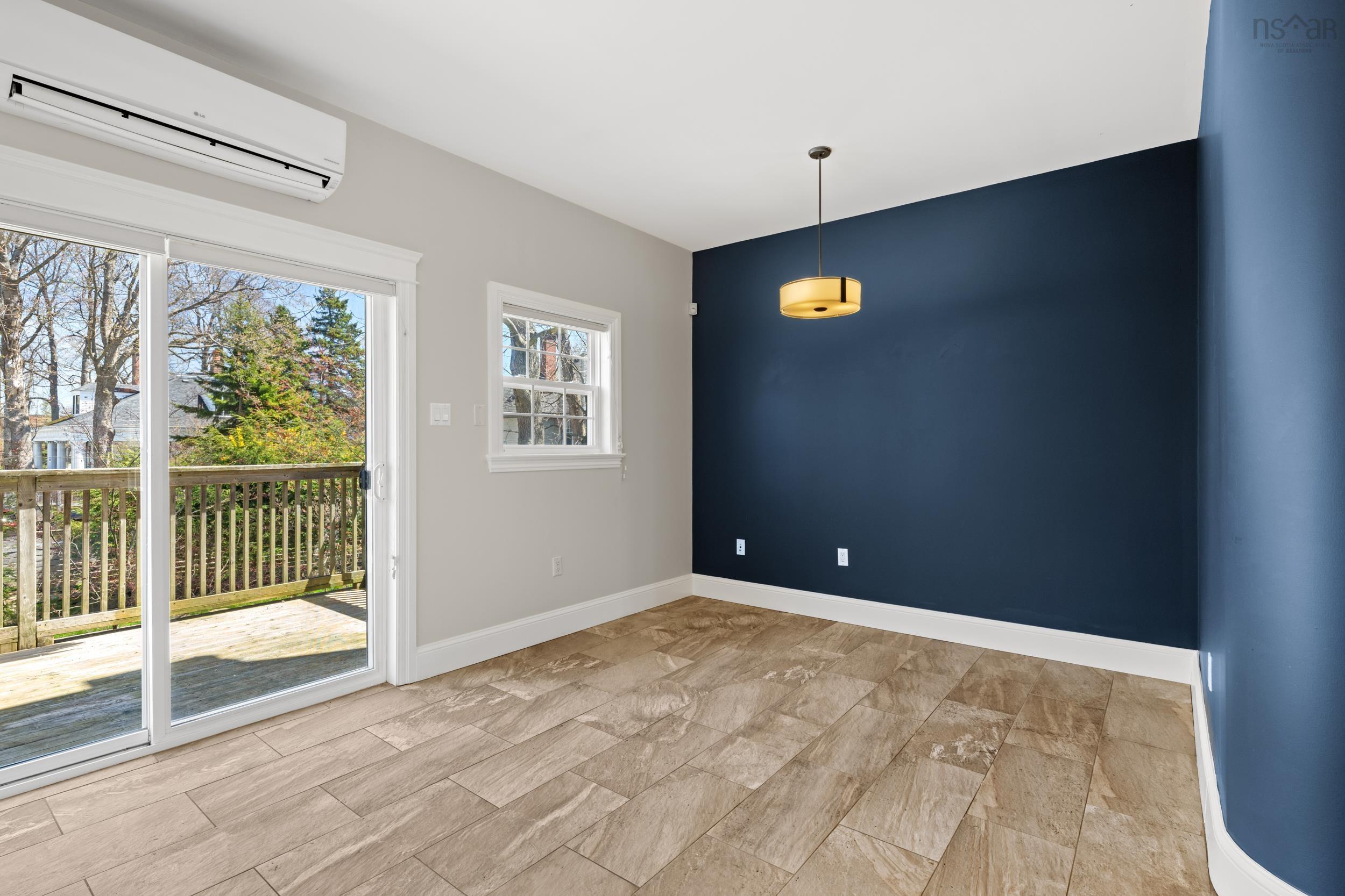 $1,350,000.00: 1727 Cadmus Court, Halifax