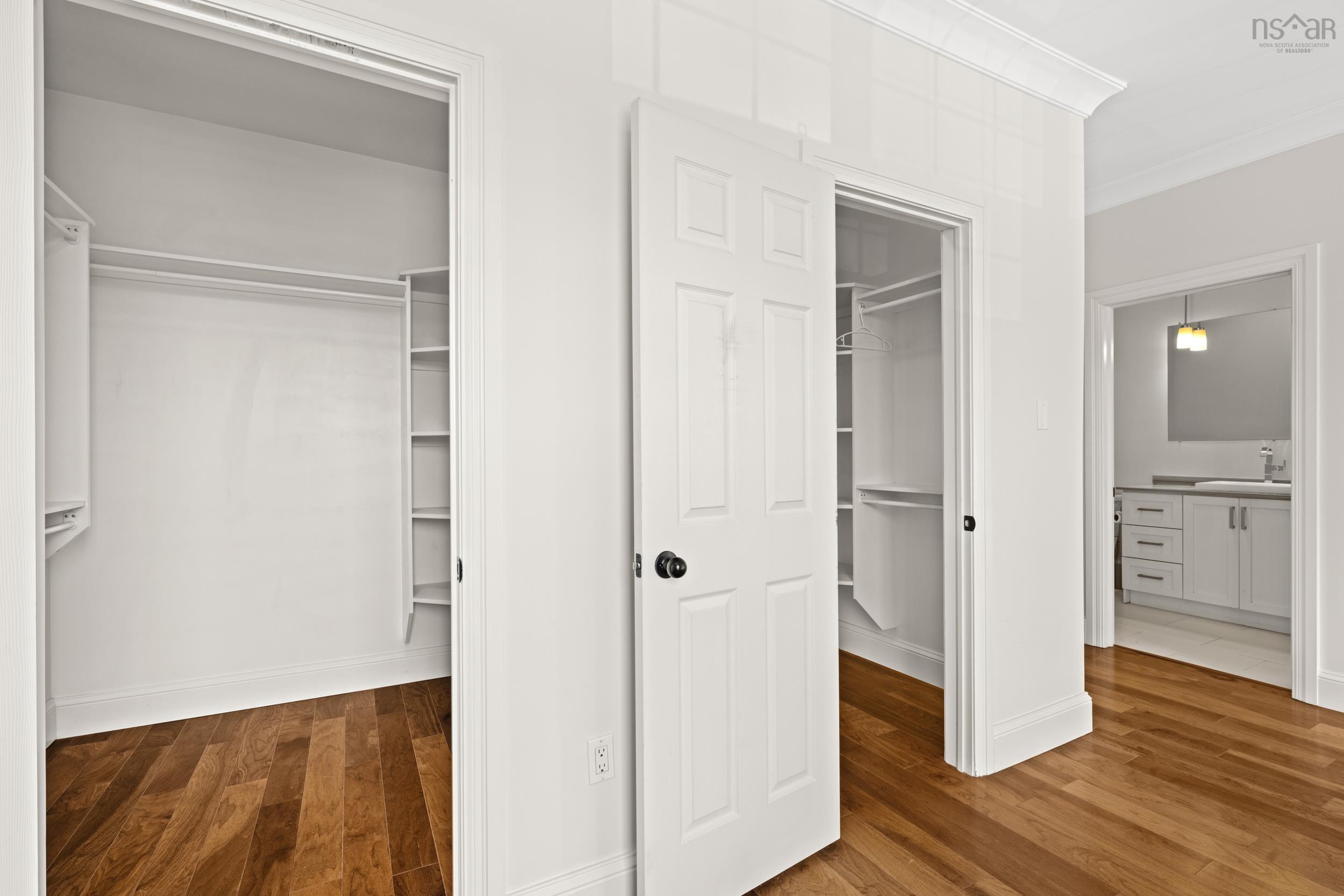 $1,350,000.00: 1727 Cadmus Court, Halifax