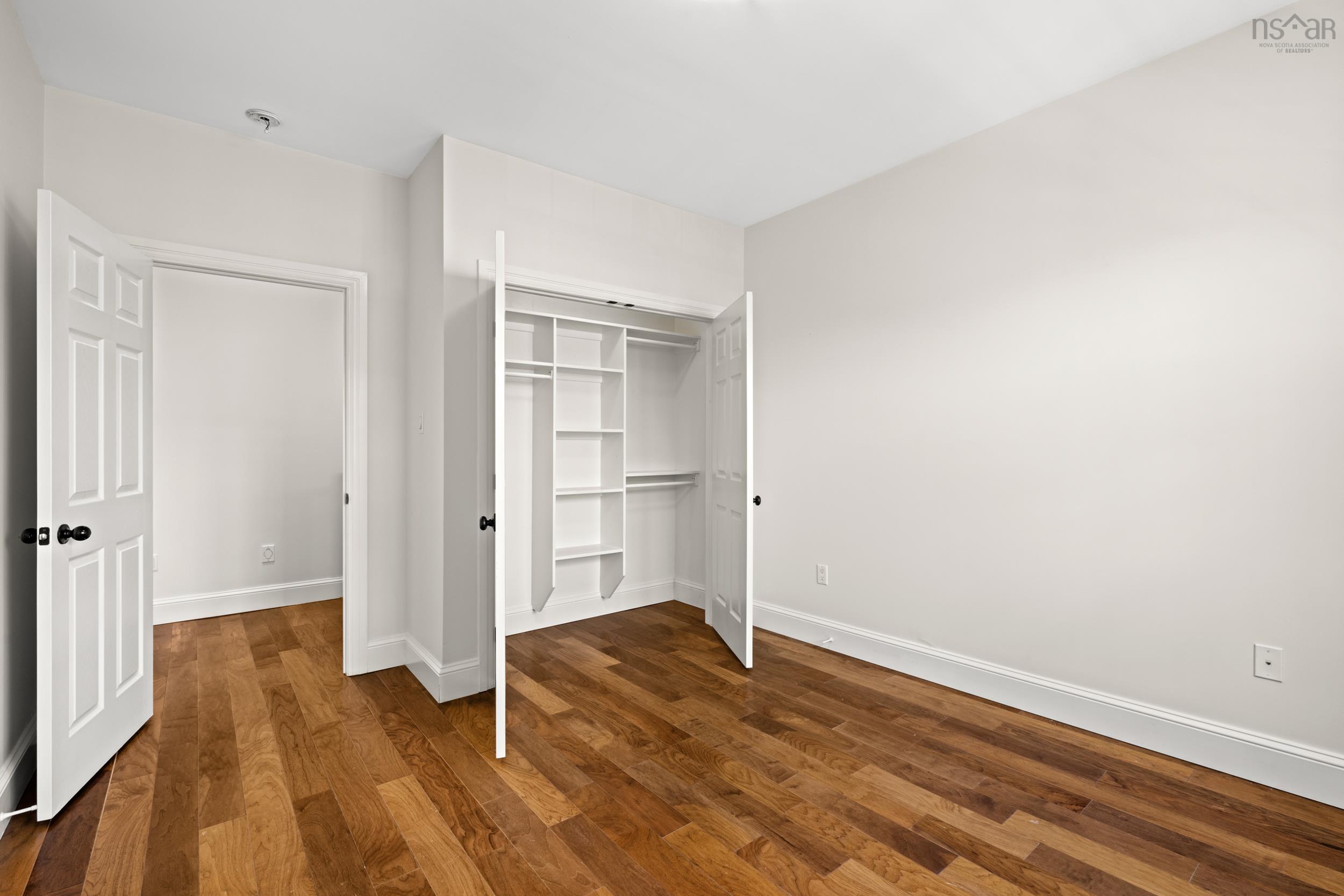 $1,350,000.00: 1727 Cadmus Court, Halifax