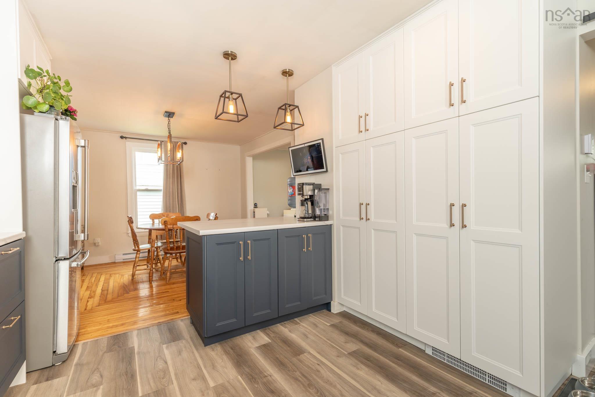 $329,900.00: 4 Carol Avenue, Yarmouth