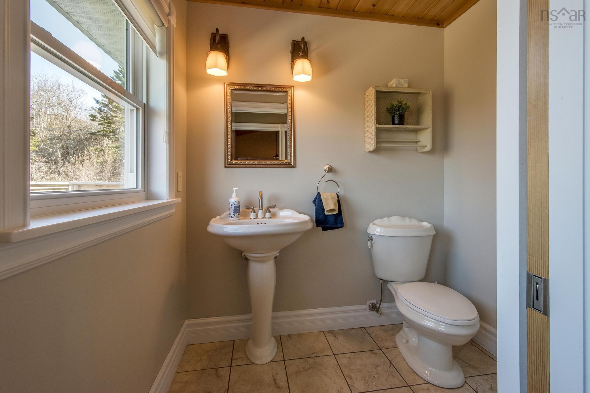 $1,600,000.00: 52 Captain Landers Court, Yarmouth