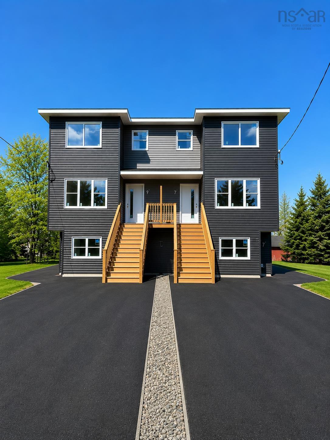 $1,400,000.00: 7-9 Hayes Street, Spryfield