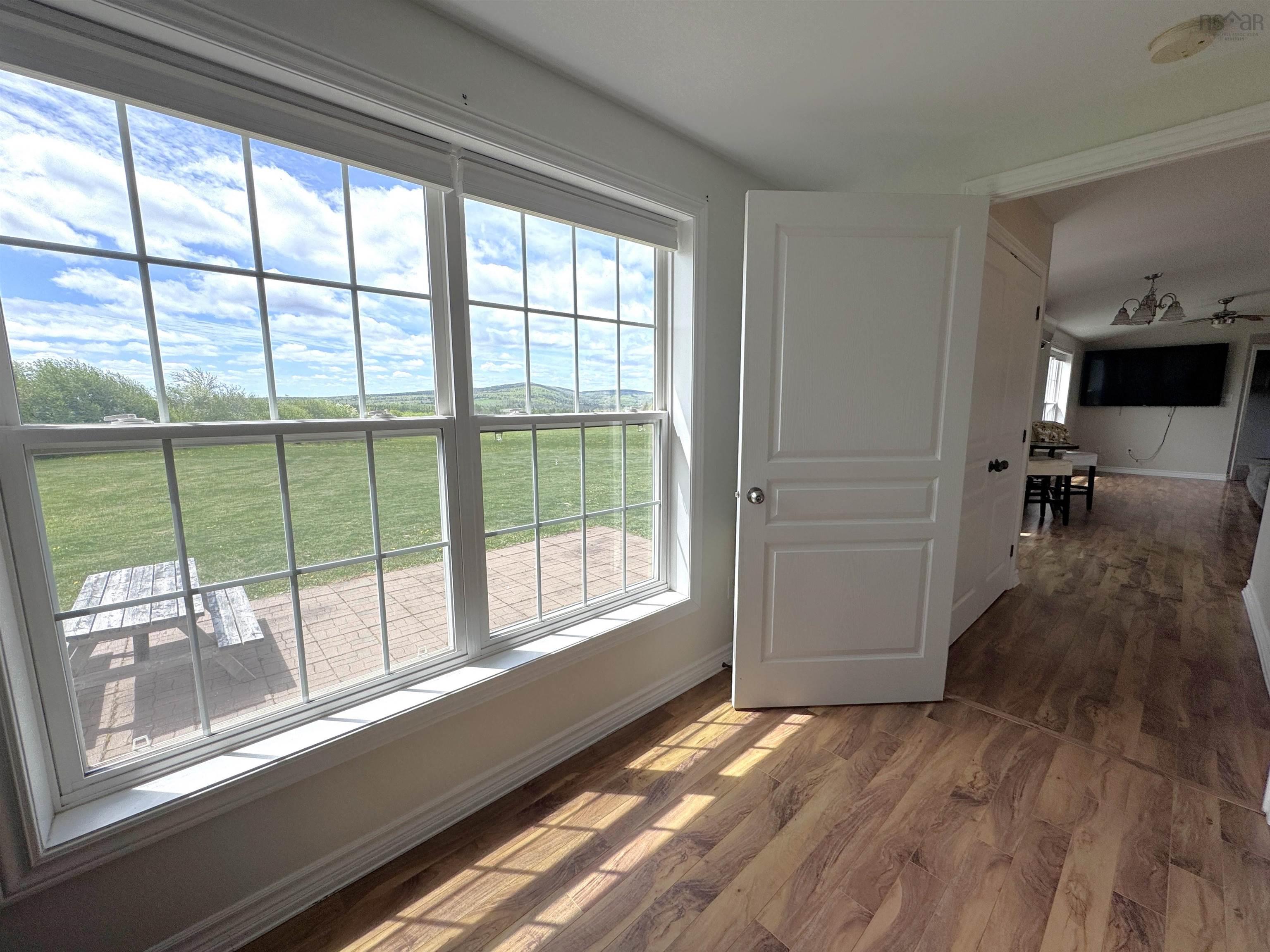 $380,000.00: 1090 Hardwood Hill Rd, Heathbell