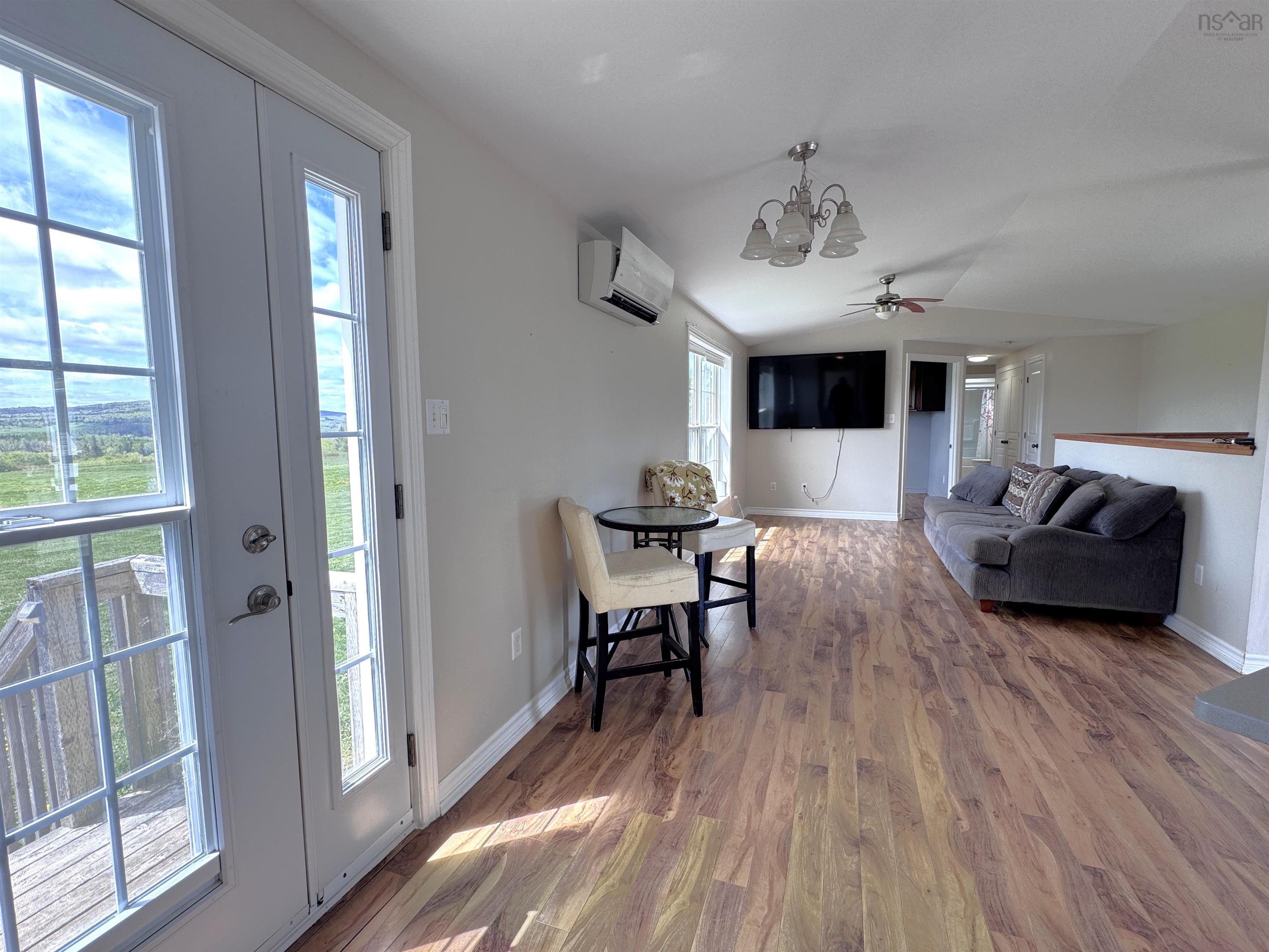 $380,000.00: 1090 Hardwood Hill Rd, Heathbell