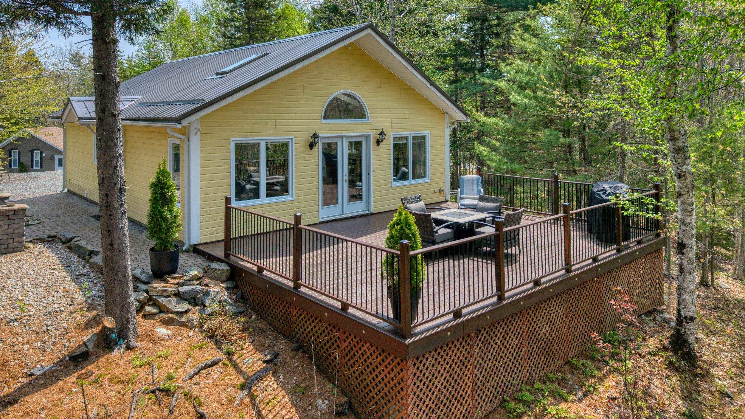 $699,000.00: 7 Lakeview Road, Hemford