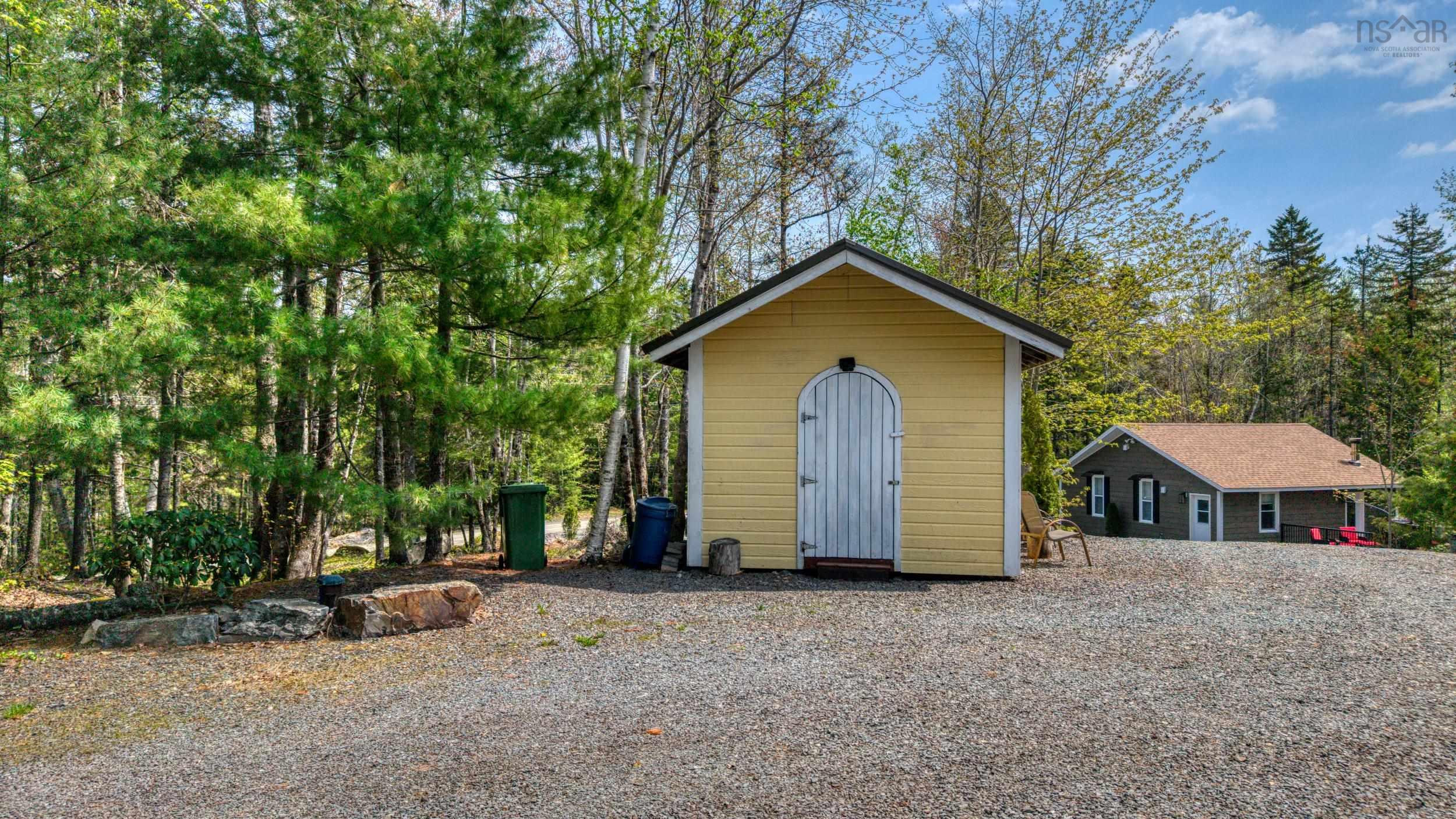 $699,000.00: 7 Lakeview Road, Hemford