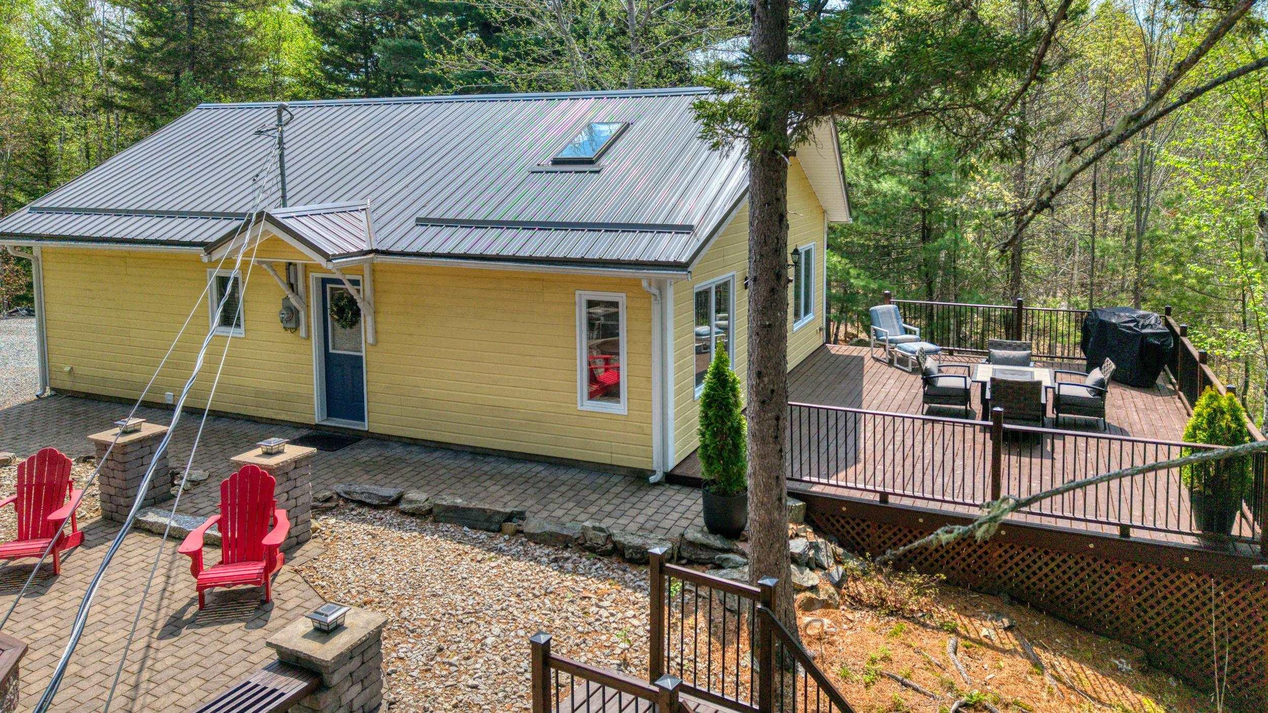 $699,000.00: 7 Lakeview Road, Hemford