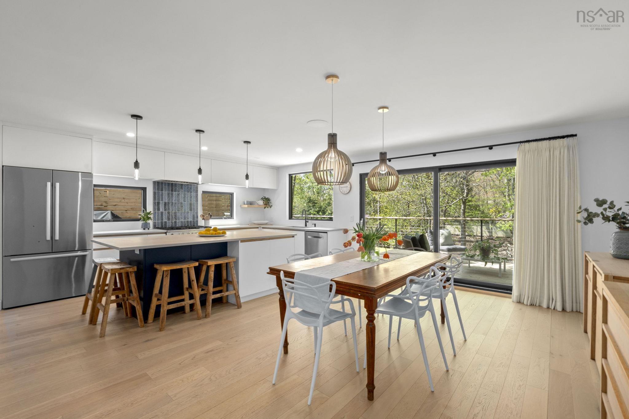 $2,595,000.00: 5719 Southwood Drive, Halifax