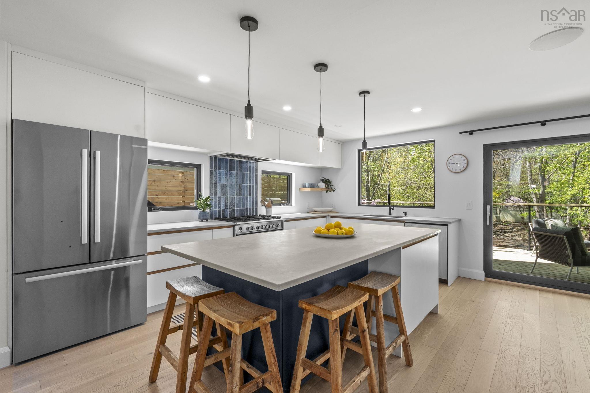 $2,595,000.00: 5719 Southwood Drive, Halifax