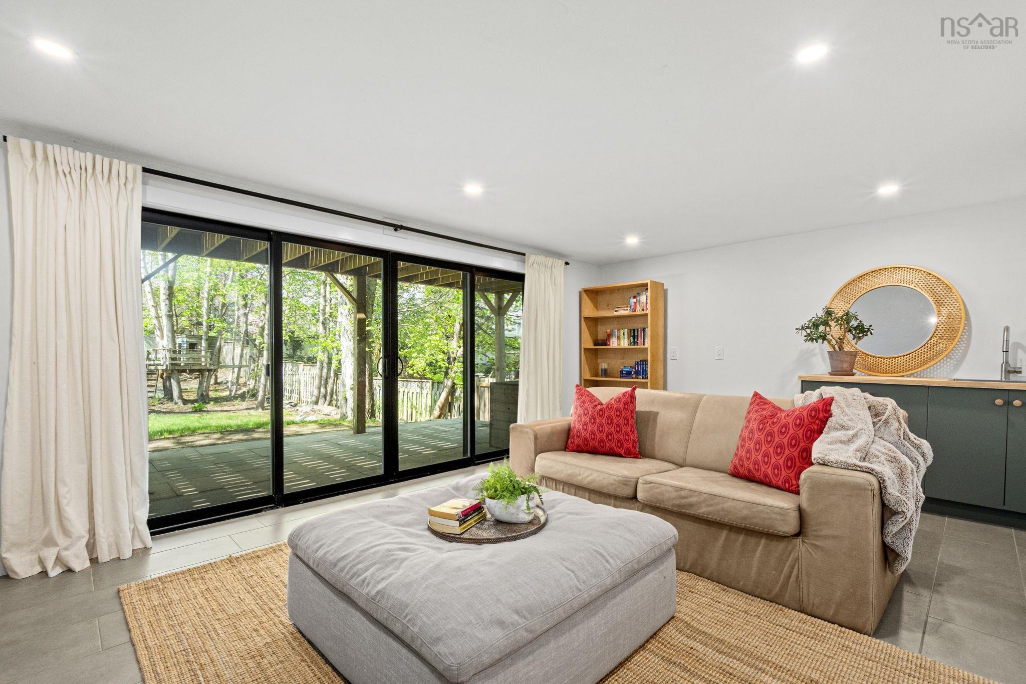 $2,595,000.00: 5719 Southwood Drive, Halifax