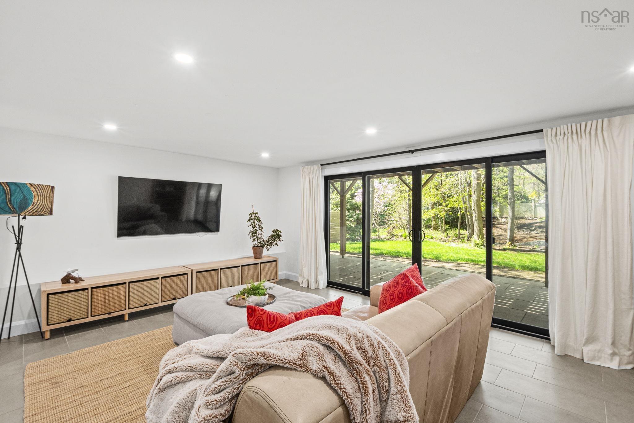 $2,595,000.00: 5719 Southwood Drive, Halifax