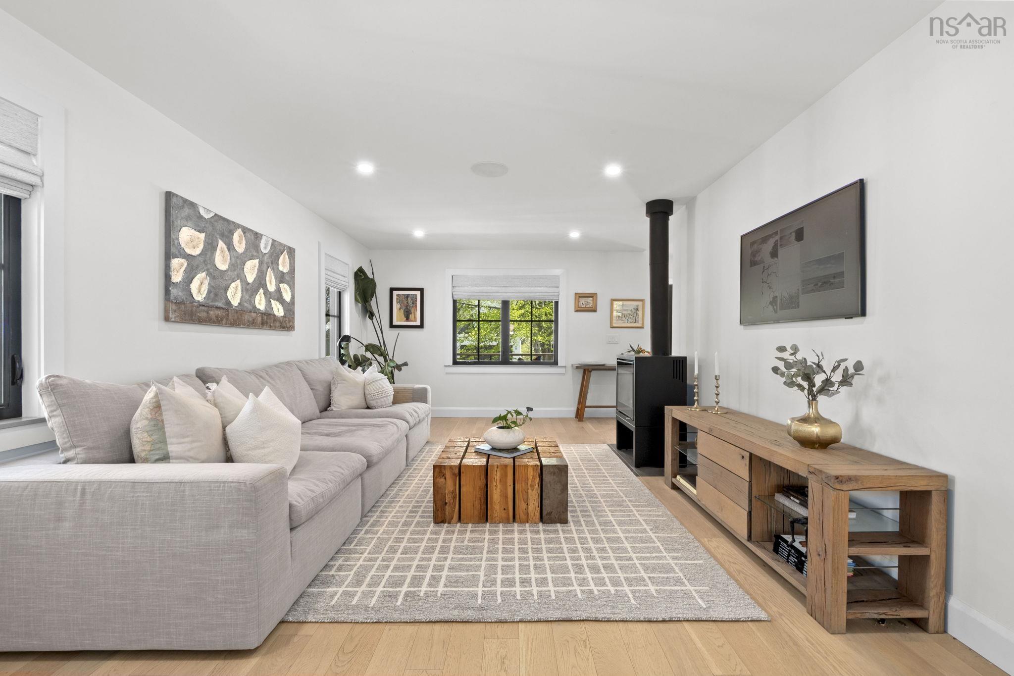 $2,595,000.00: 5719 Southwood Drive, Halifax