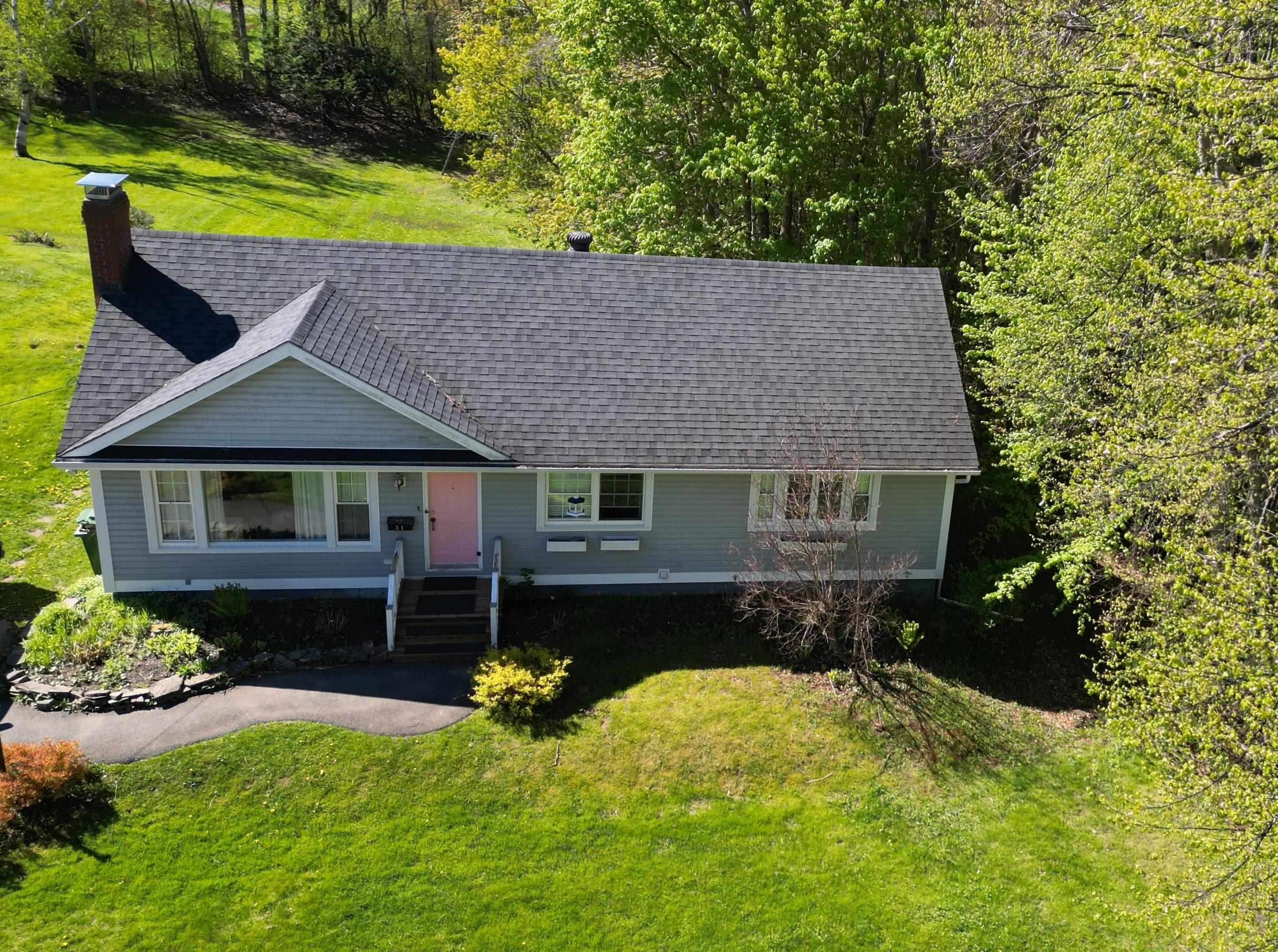 $300,000.00: 31 Cottage Street, Pictou