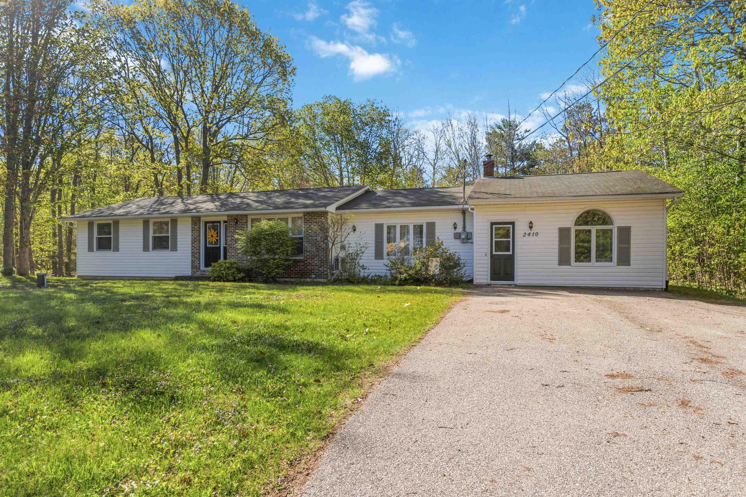 $650,000.00: 2410 Loretta Avenue, Coldbrook