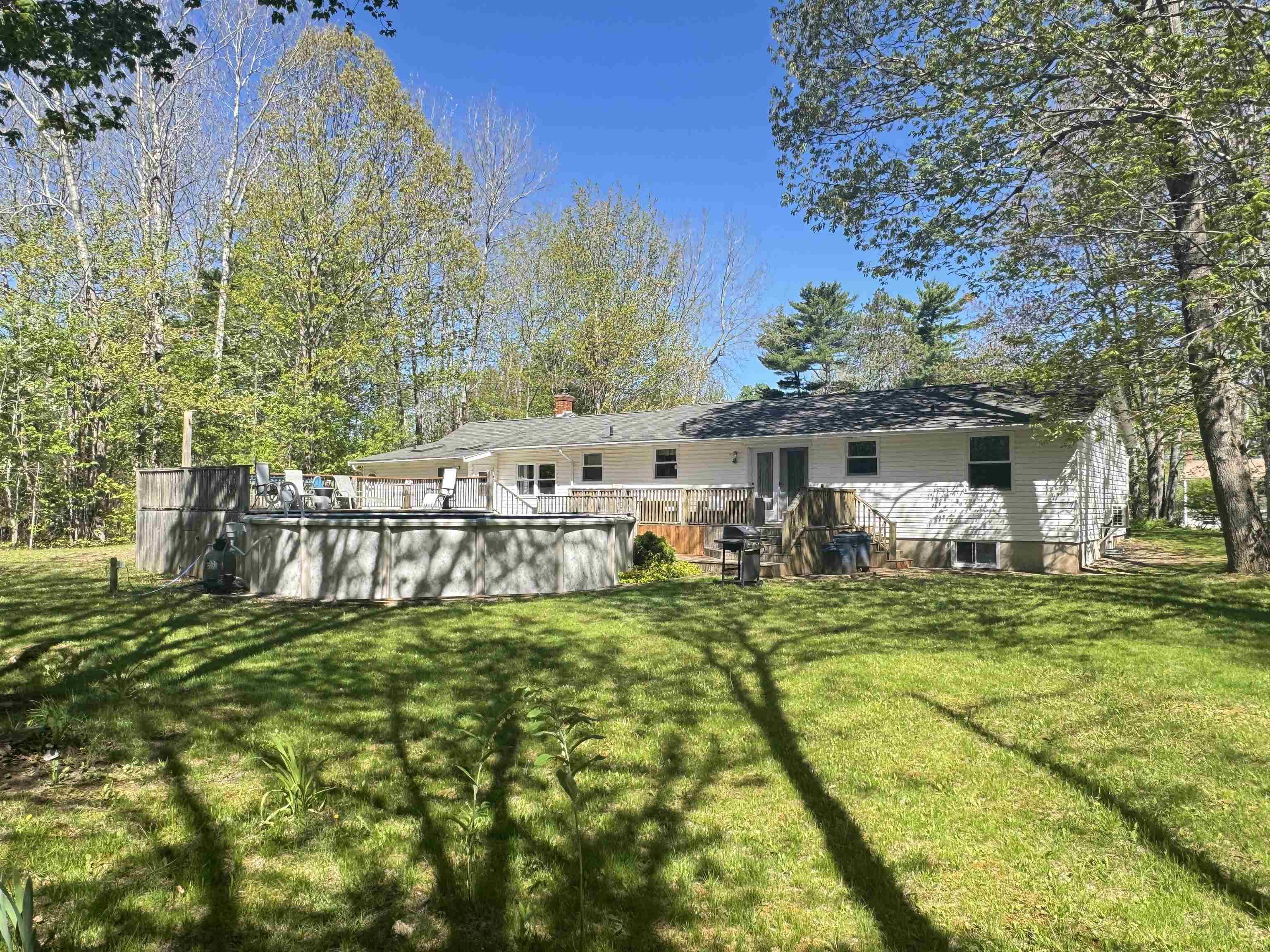 $650,000.00: 2410 Loretta Avenue, Coldbrook