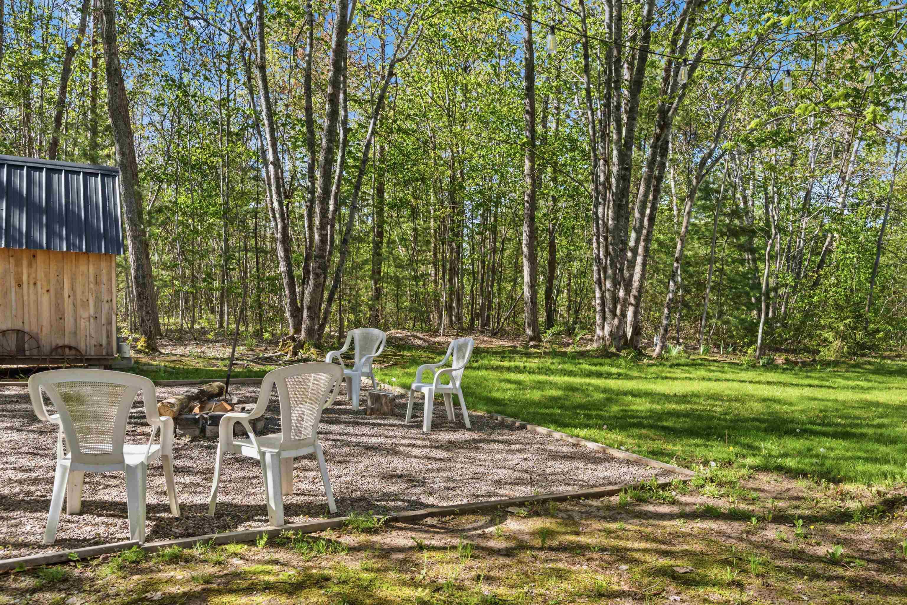 $650,000.00: 2410 Loretta Avenue, Coldbrook