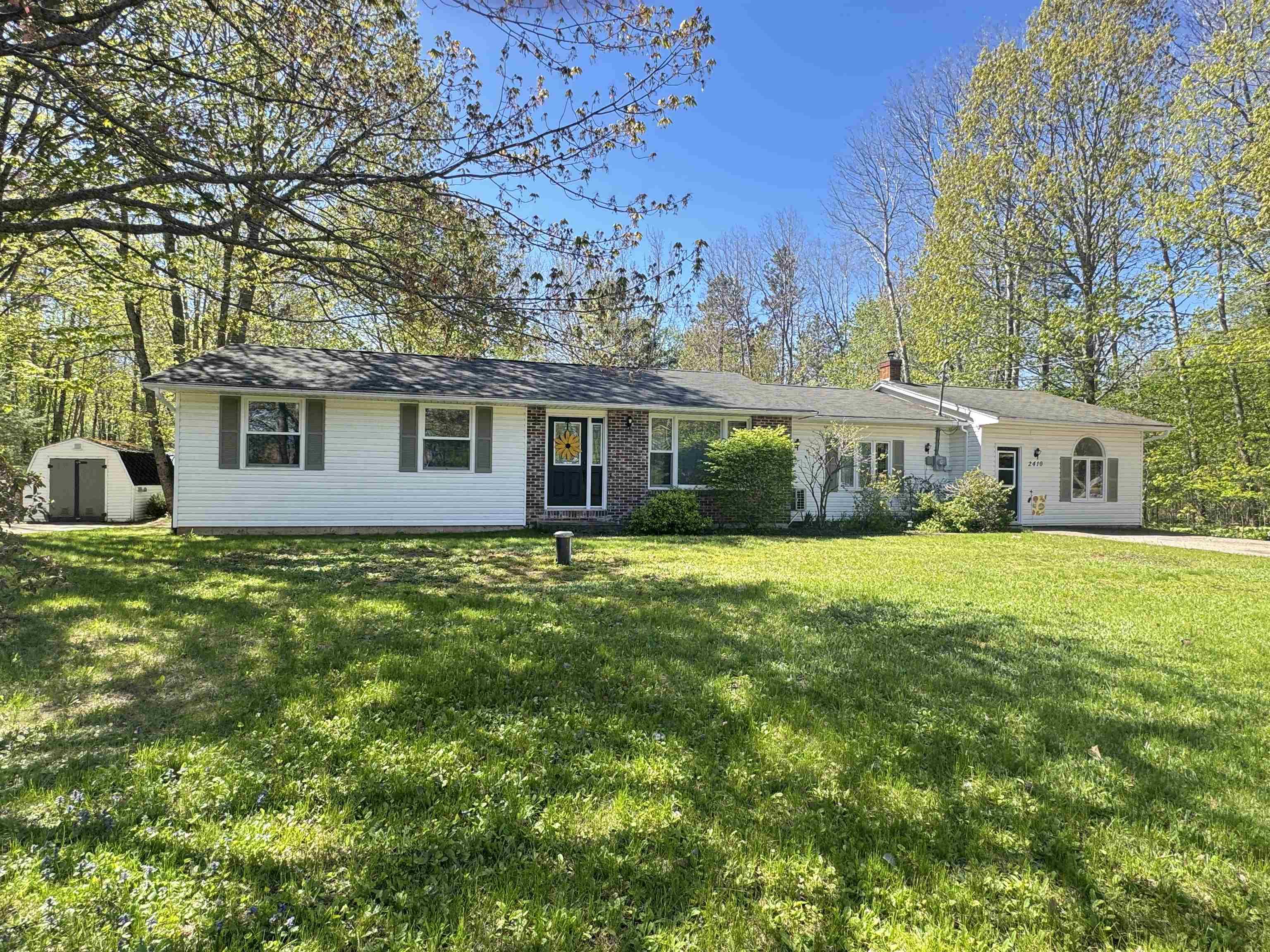 $650,000.00: 2410 Loretta Avenue, Coldbrook