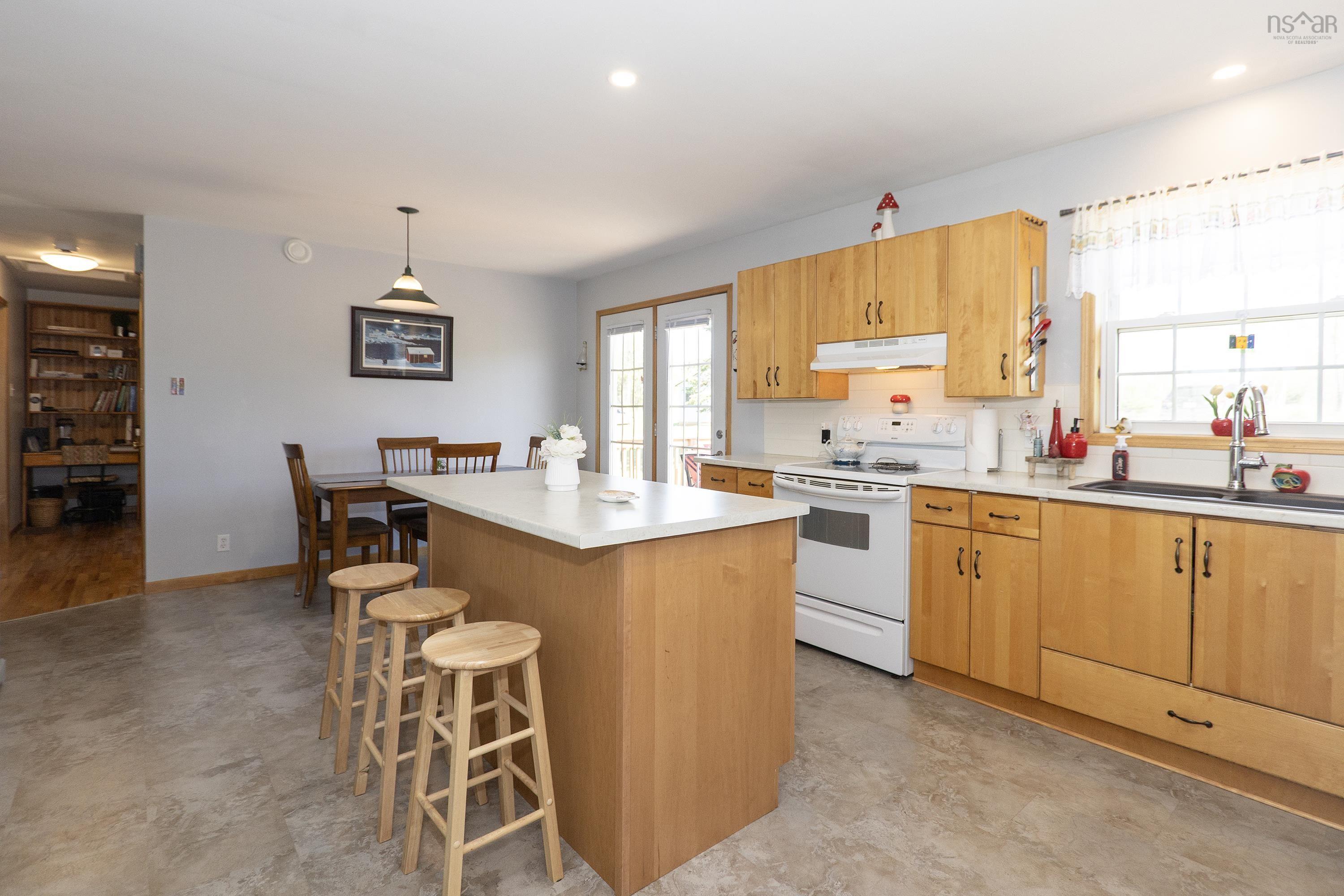 $460,000.00: 1448 Gulf Shore Road, Gulf Shore