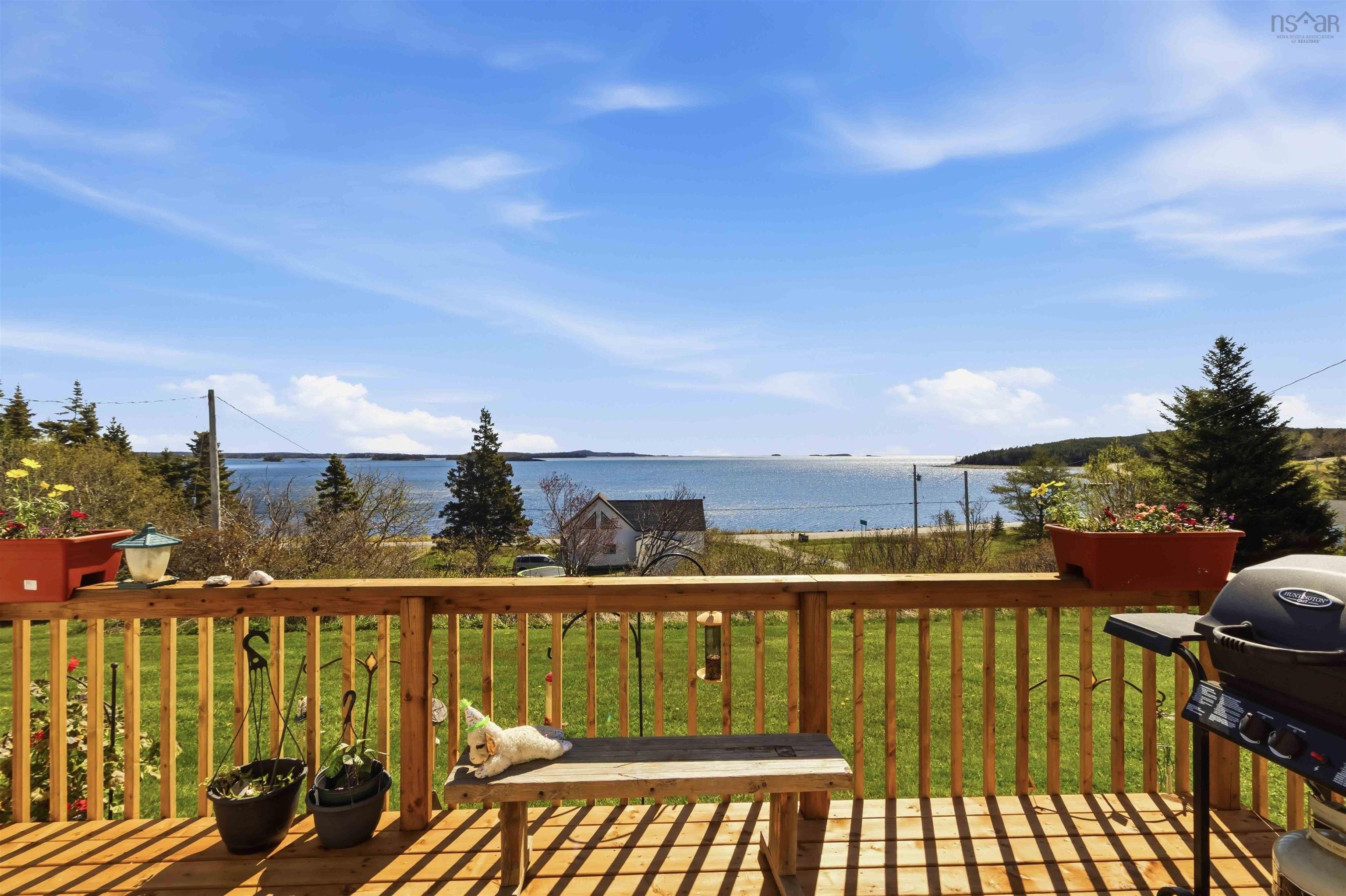 $320,000.00: 286 Beaver Harbour Road, Beaver Harbour