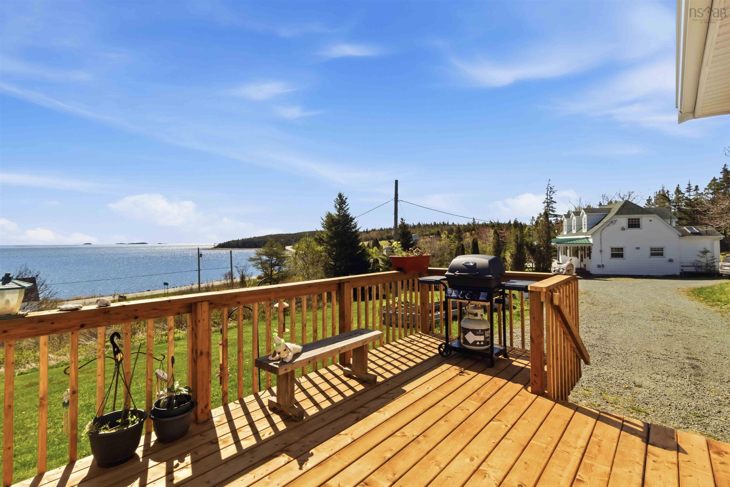 $320,000.00: 286 Beaver Harbour Road, Beaver Harbour