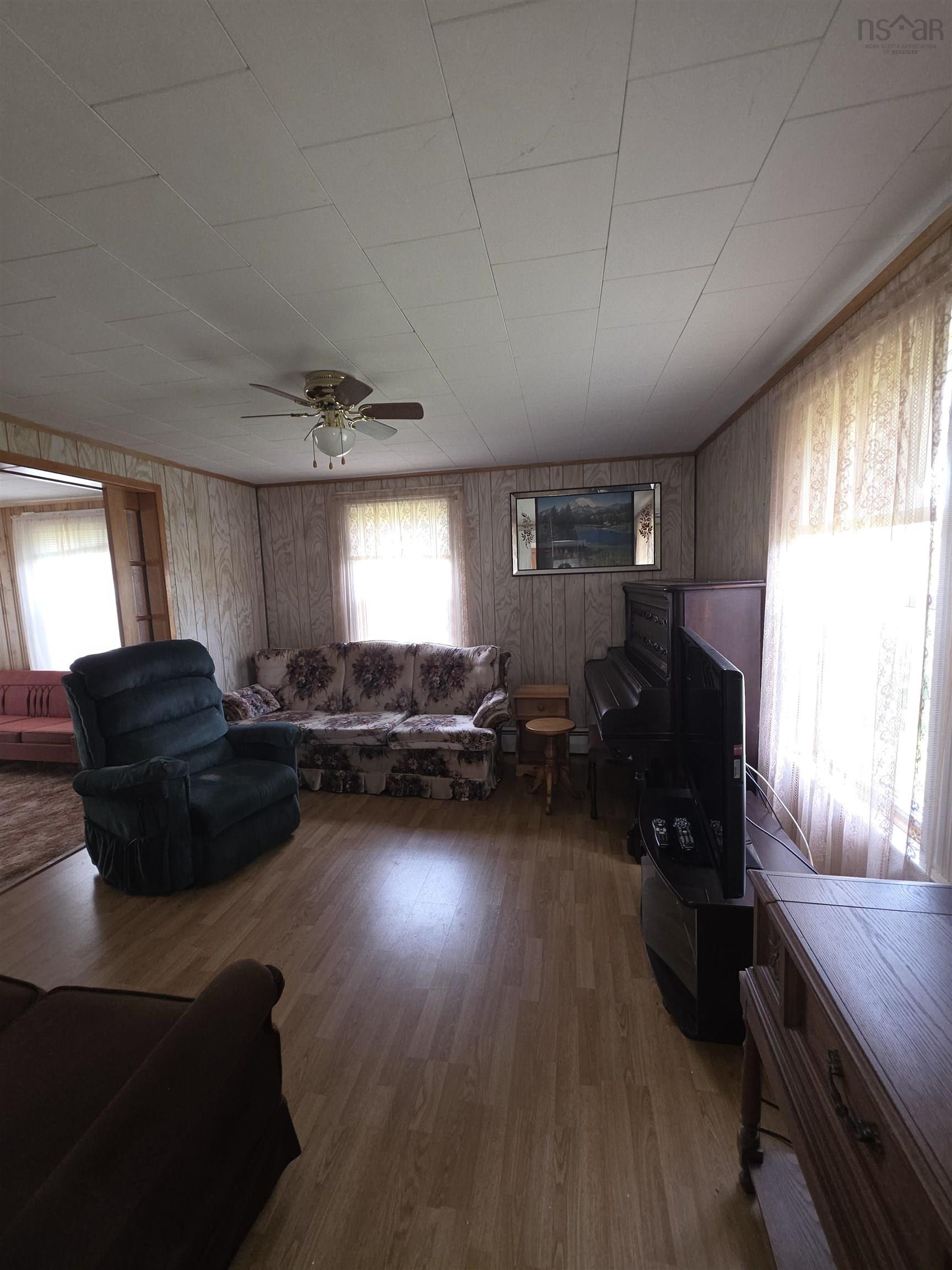 $229,900.00: 2067 Sandy Point Road, Sandy Point