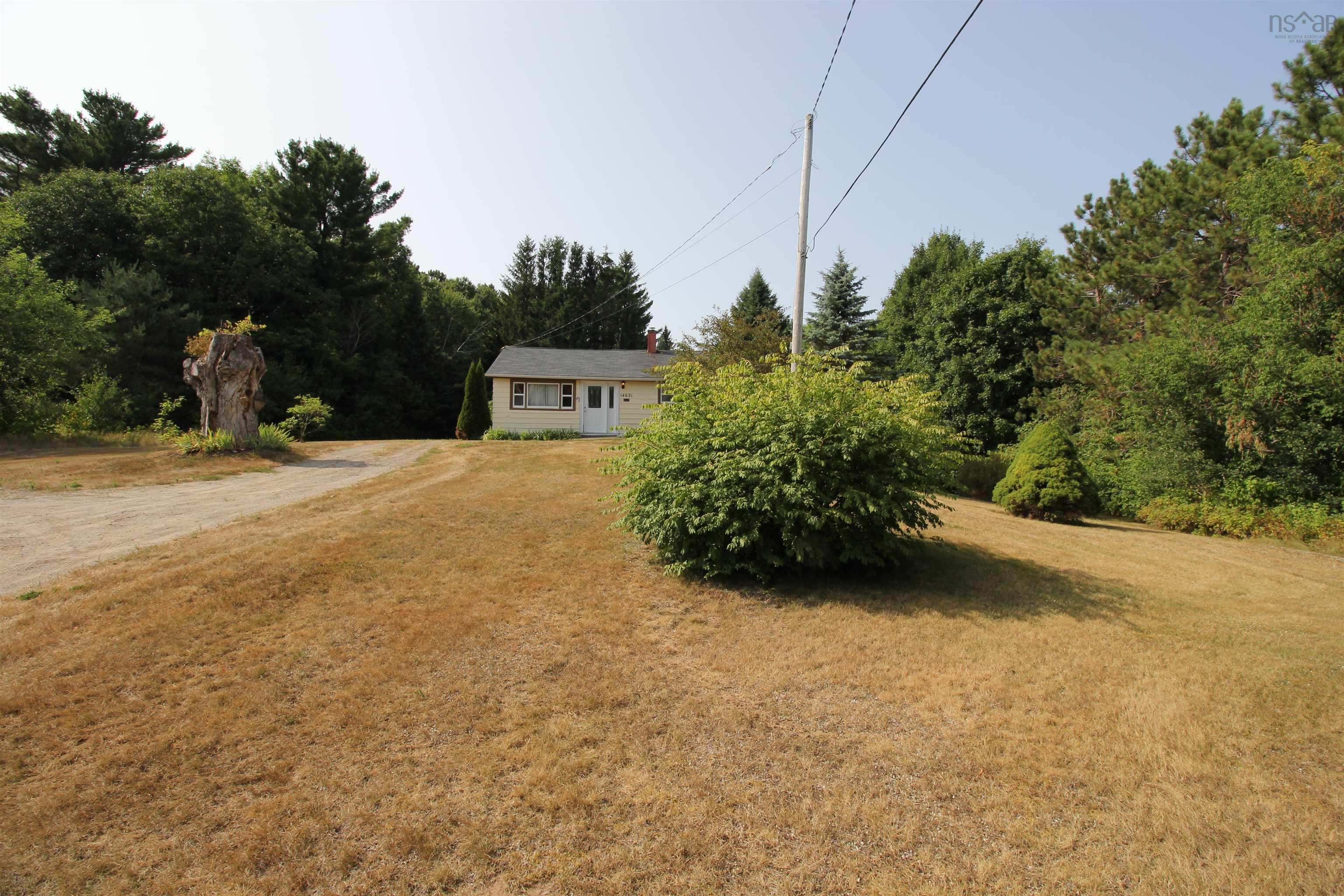 $253,500.00: 14621 Highway 1, Wilmot