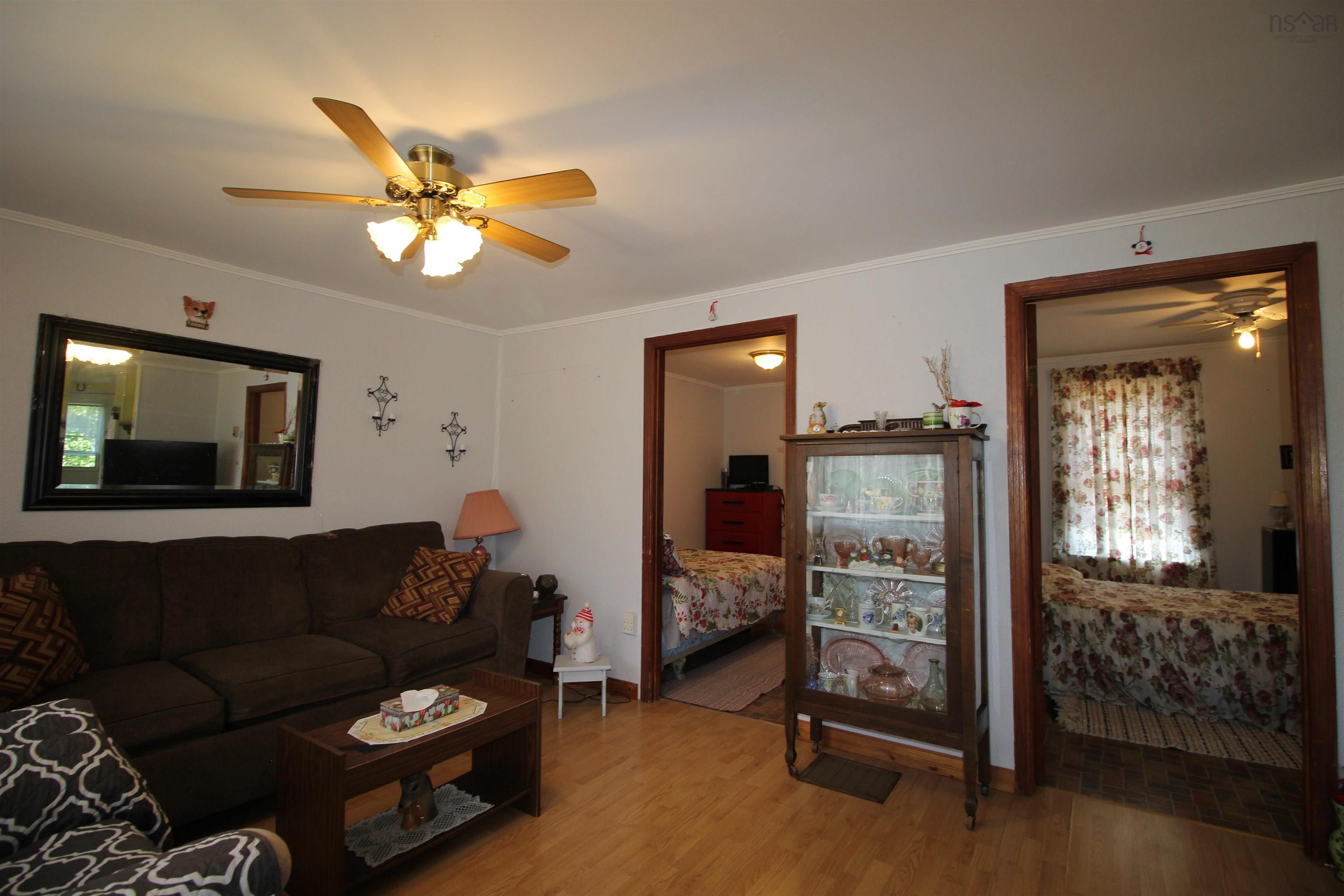 $253,500.00: 14621 Highway 1, Wilmot