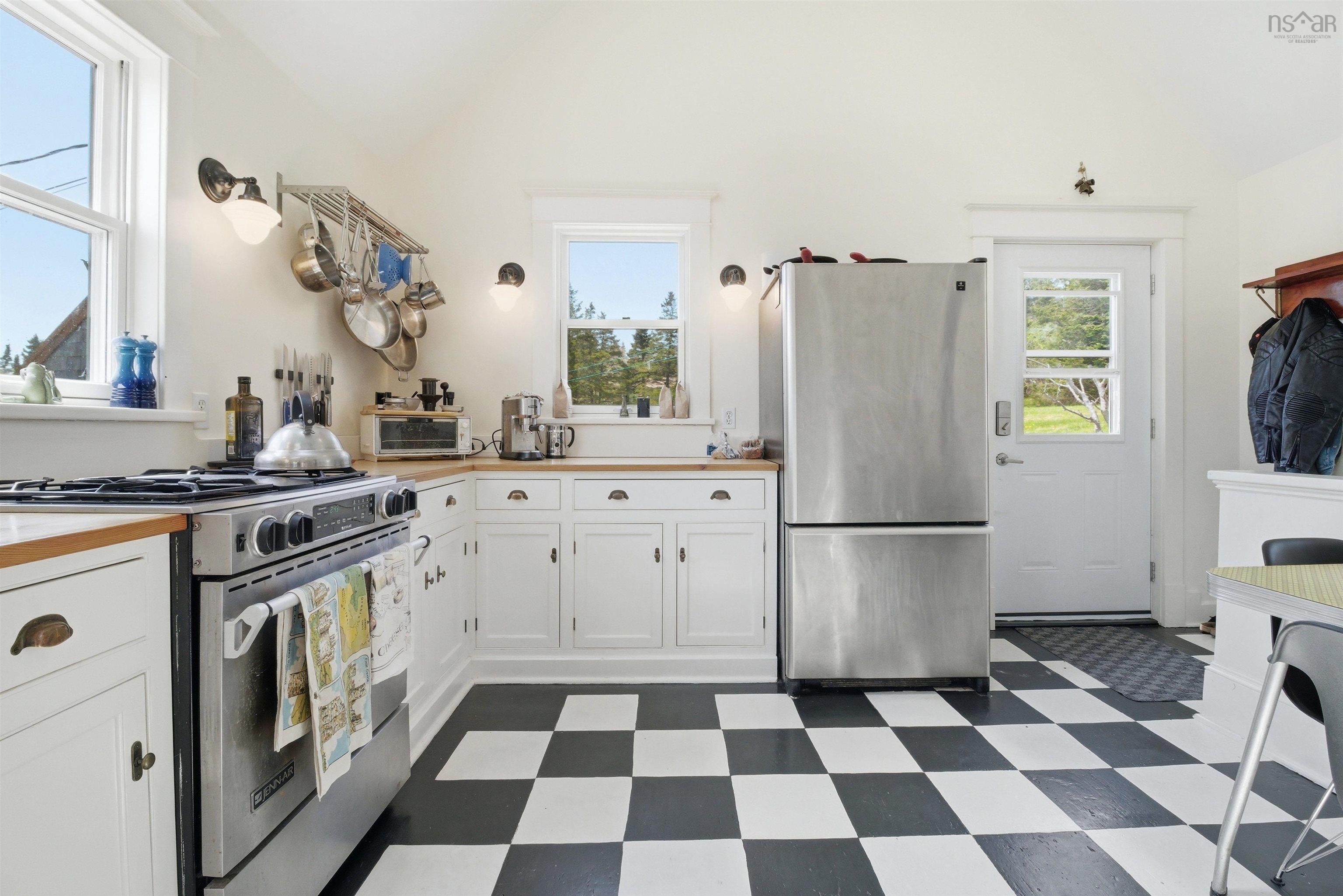 15 Shore Road, West Chezzetcook, NS (MLS 202611971)