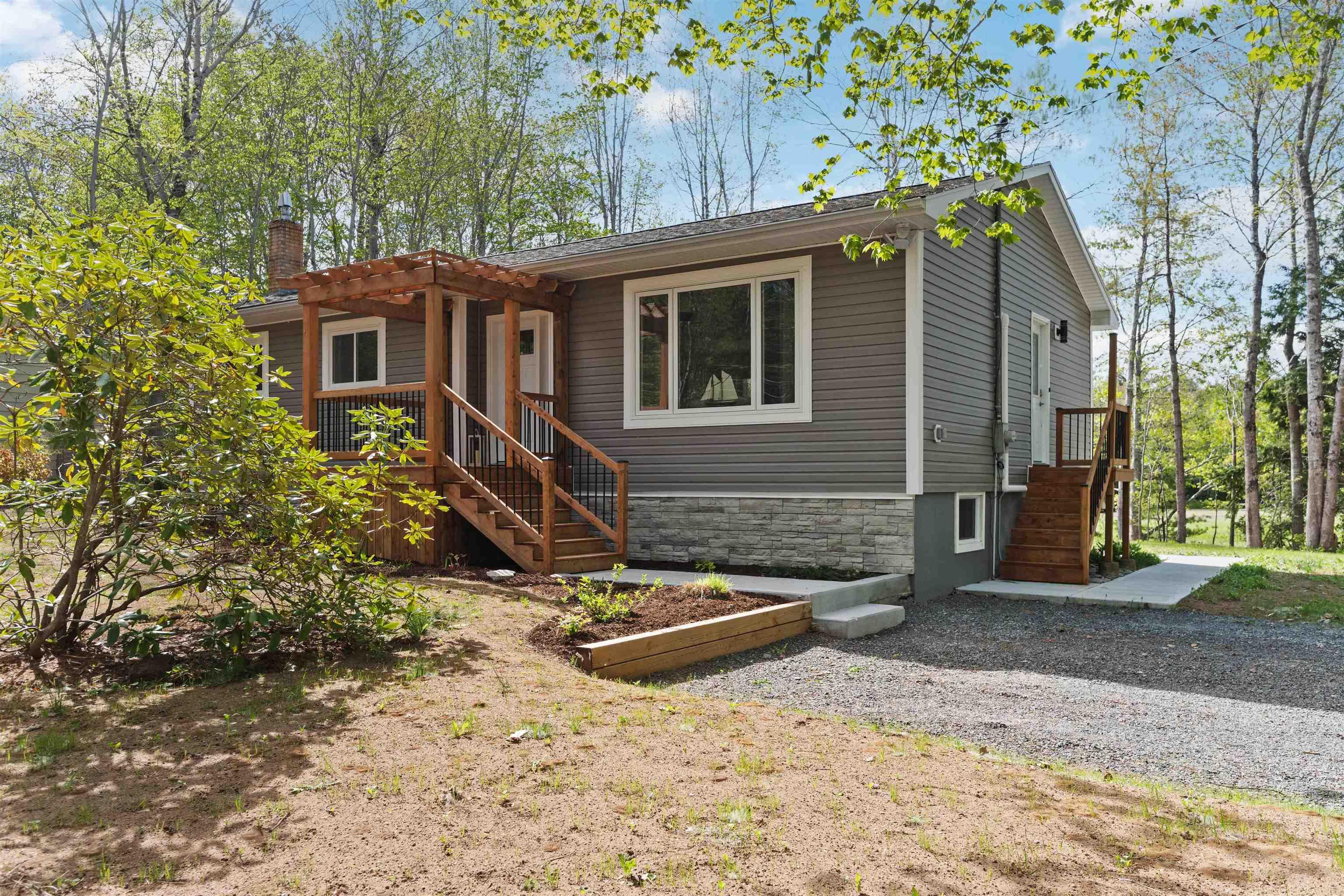 $449,500.00: 380 Hall Road, South Greenwood