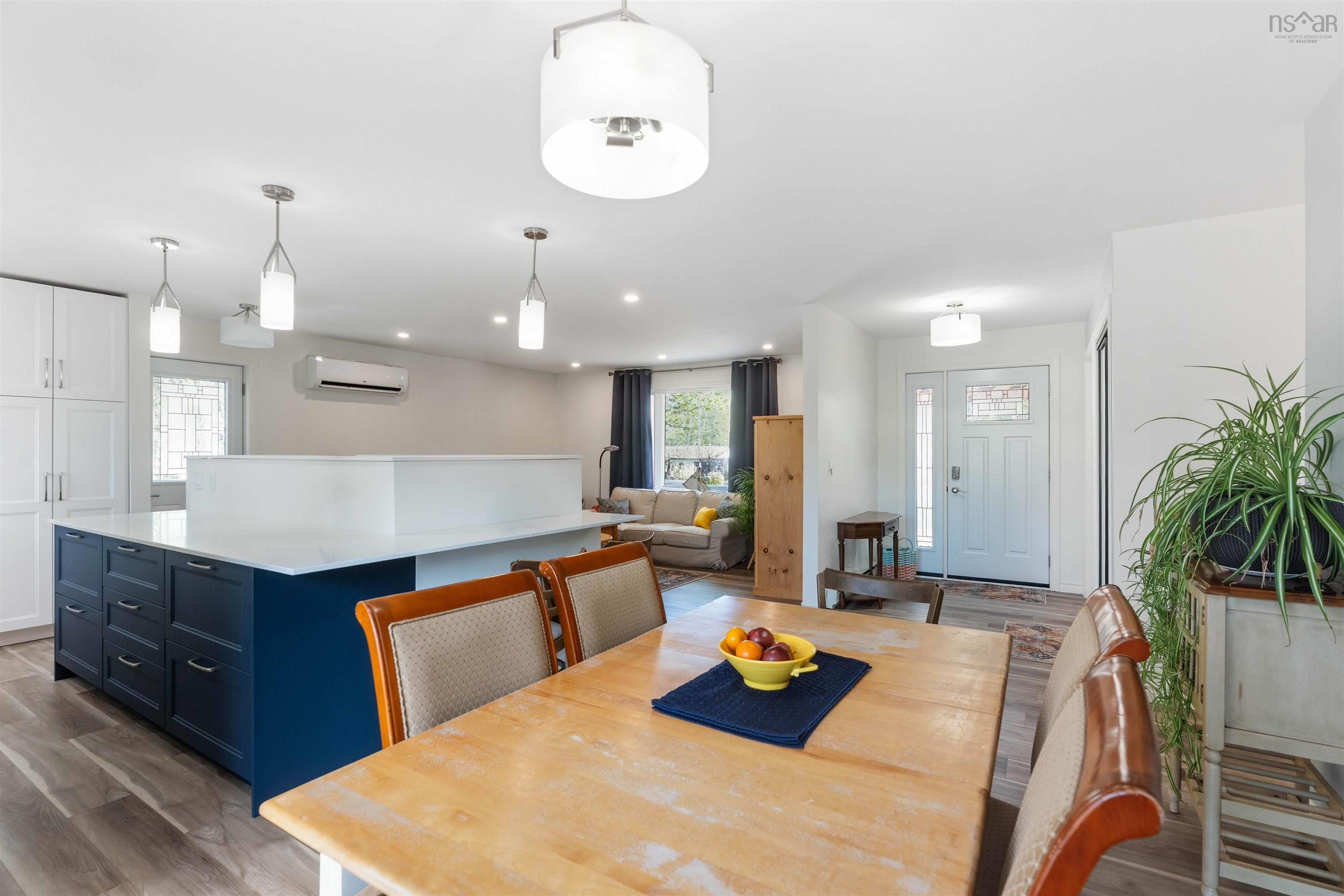$449,500.00: 380 Hall Road, South Greenwood