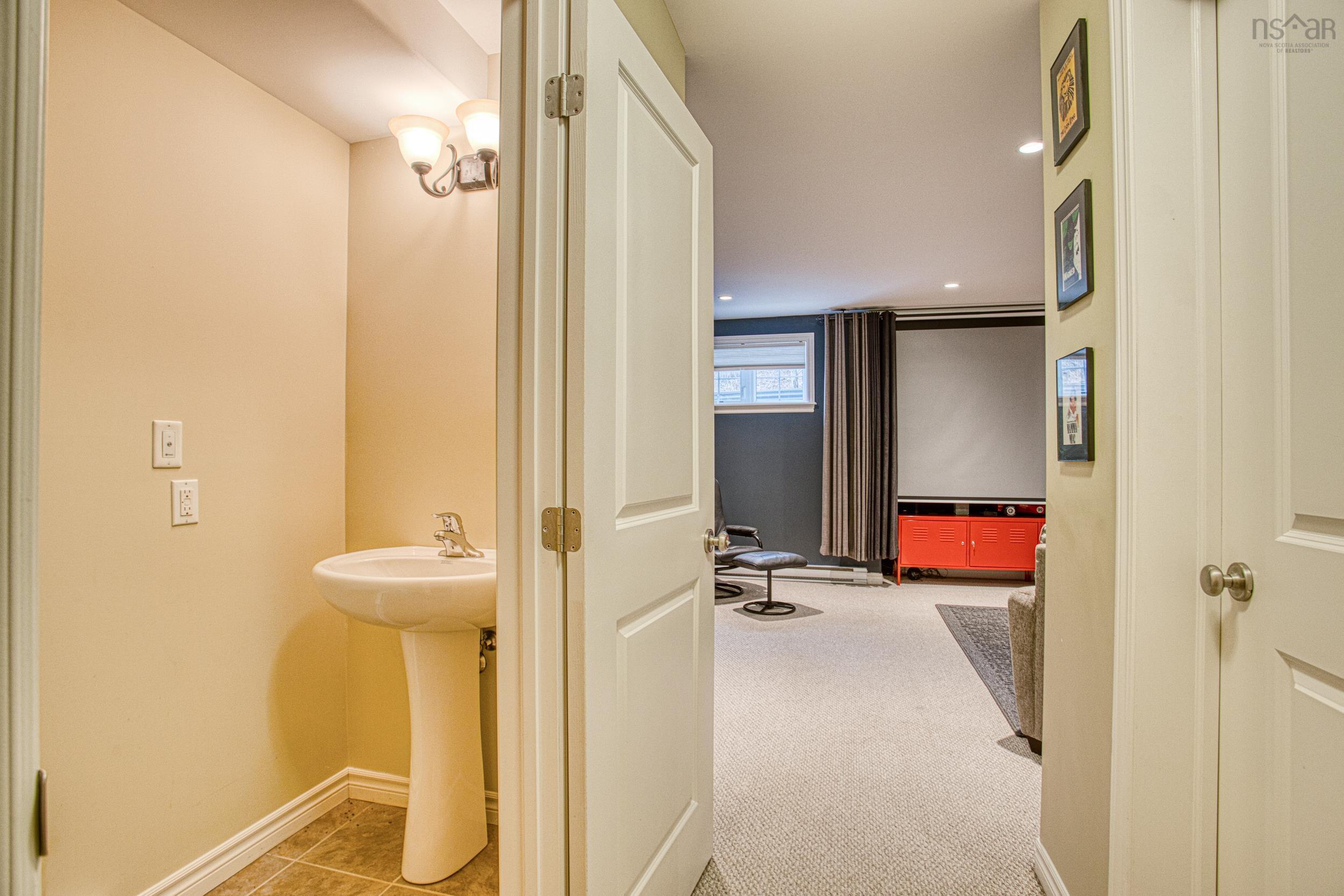 $749,900.00: 75 Bently Drive, Halifax