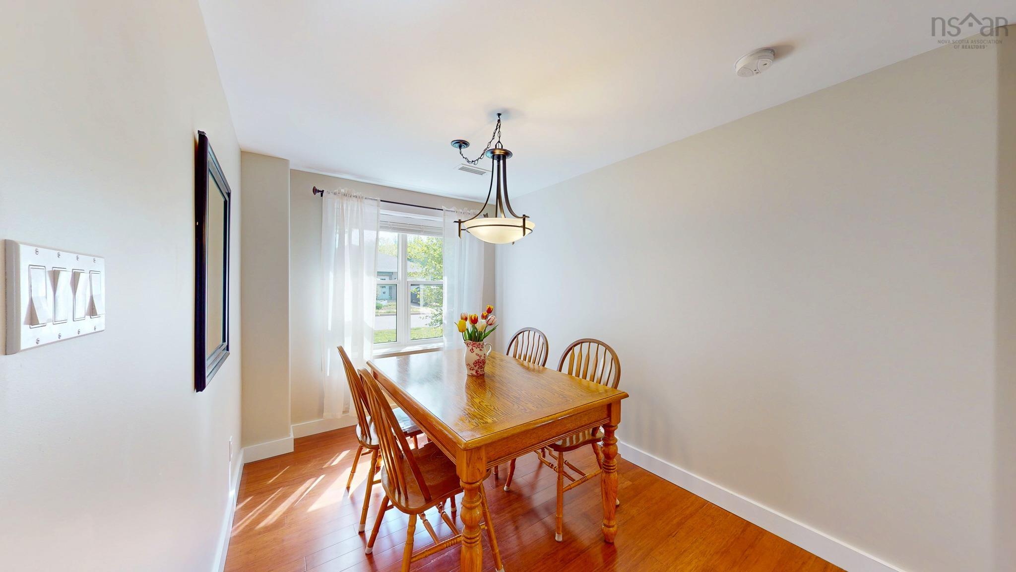 $439,000.00: 101 42 Bigelow Street, Wolfville