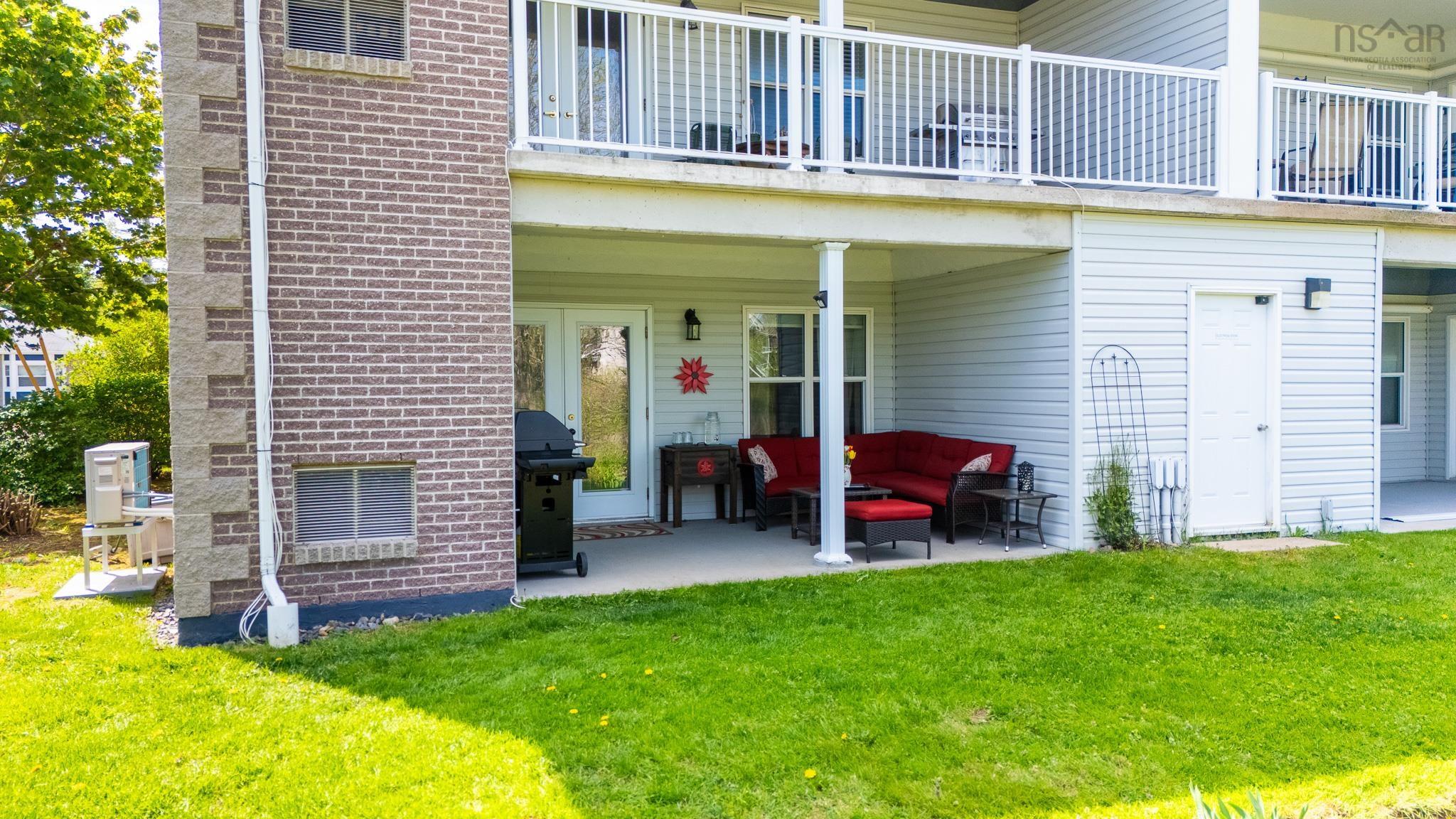 $439,000.00: 101 42 Bigelow Street, Wolfville
