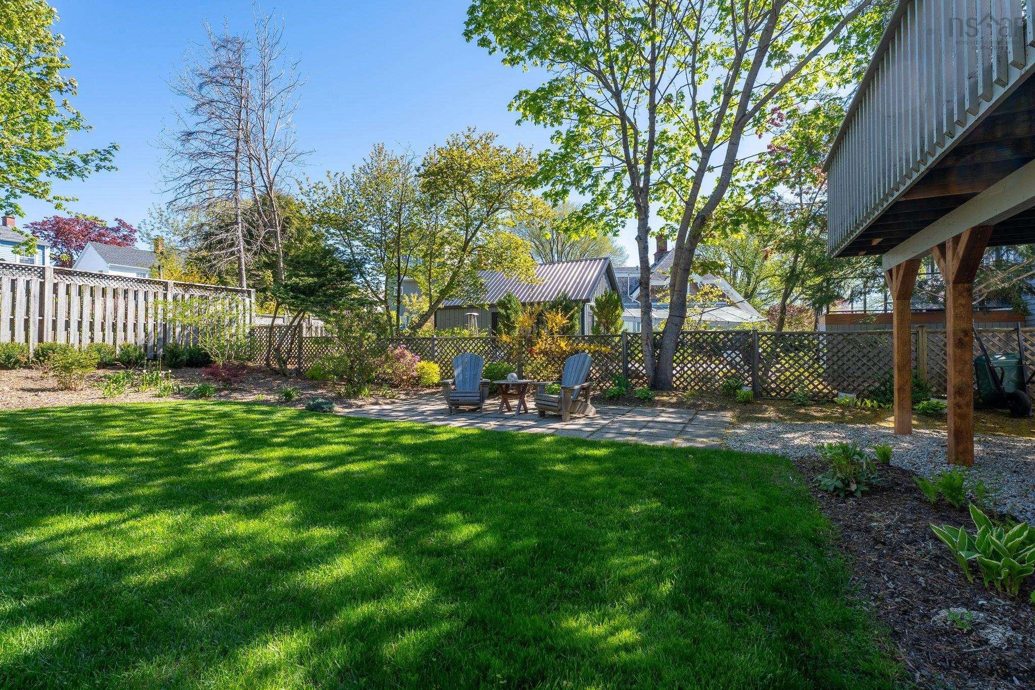 $1,695,000.00: 6031 Oakland Road, Halifax