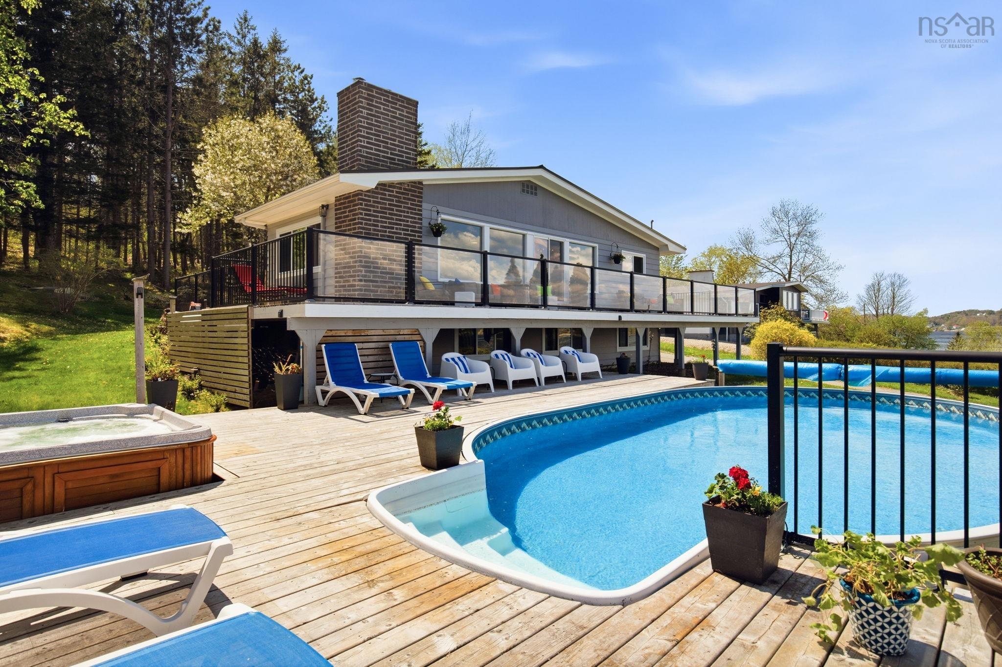 $1,195,000.00: 9222 Highway 3 Highway, Maders Cove