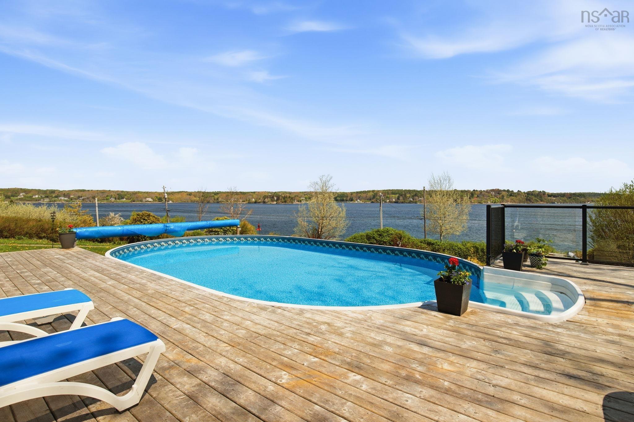 $1,195,000.00: 9222 Highway 3 Highway, Maders Cove