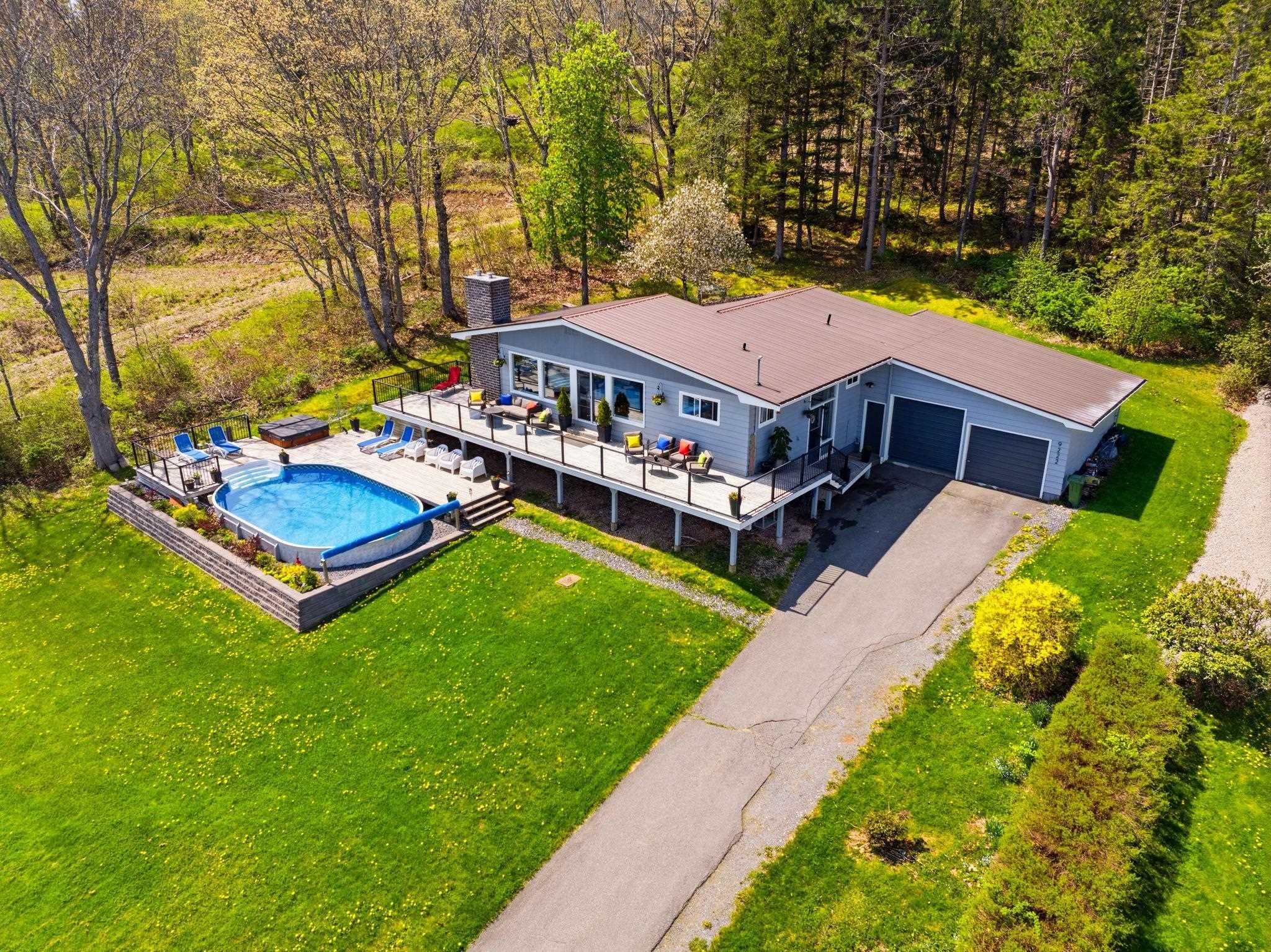 $1,195,000.00: 9222 Highway 3 Highway, Maders Cove