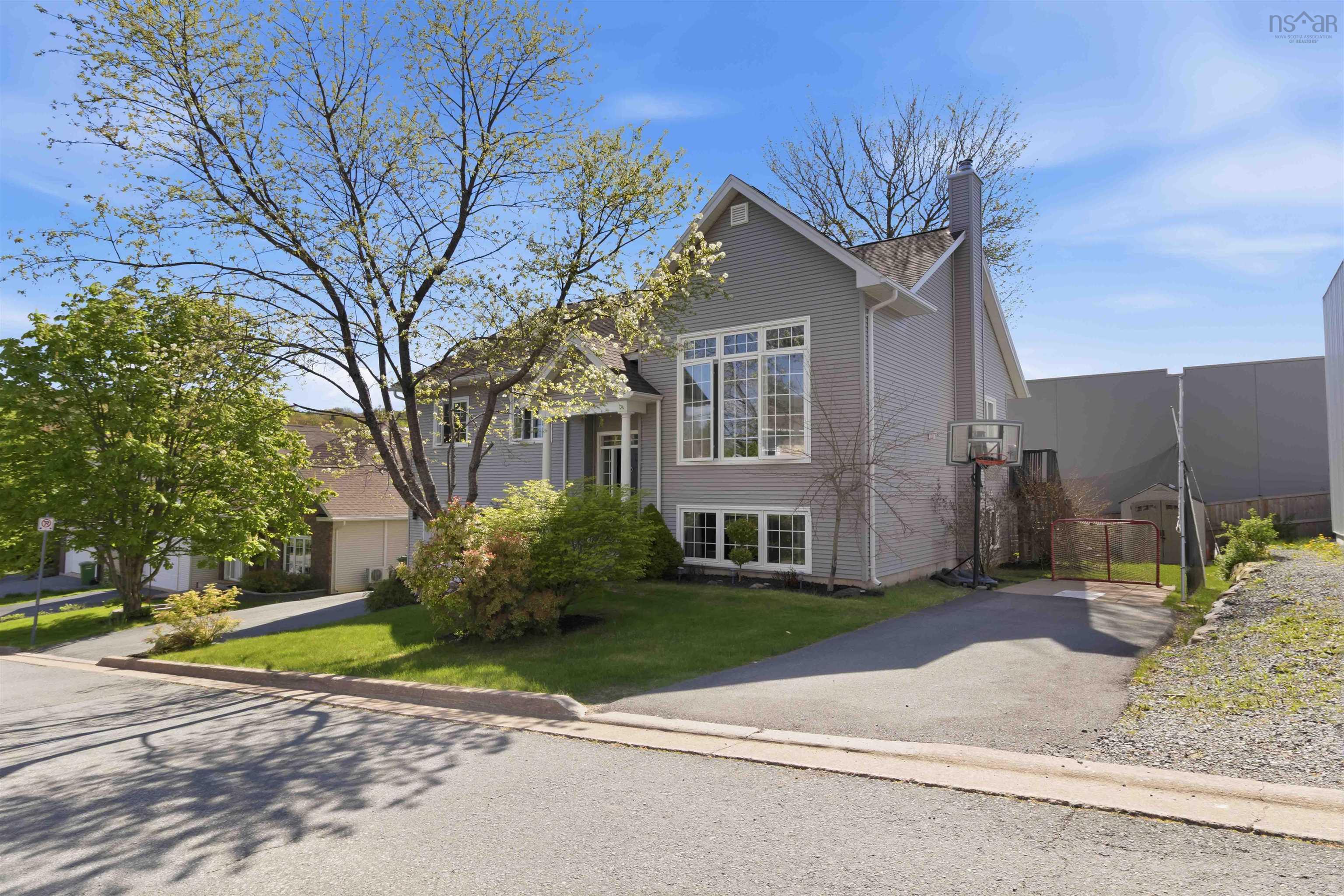 $759,900.00: 16 Boutiliers Lane, Dartmouth