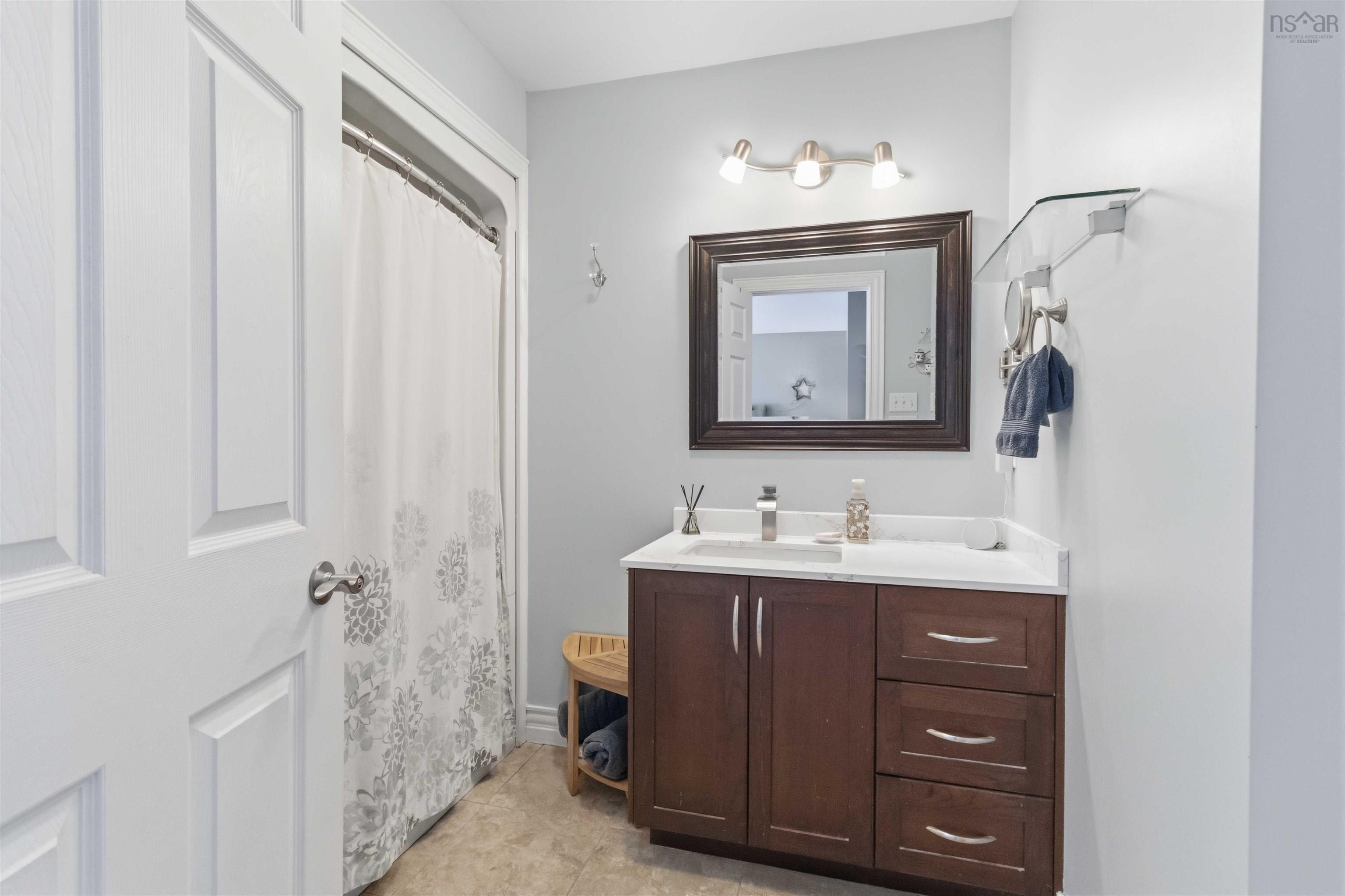 $759,900.00: 16 Boutiliers Lane, Dartmouth