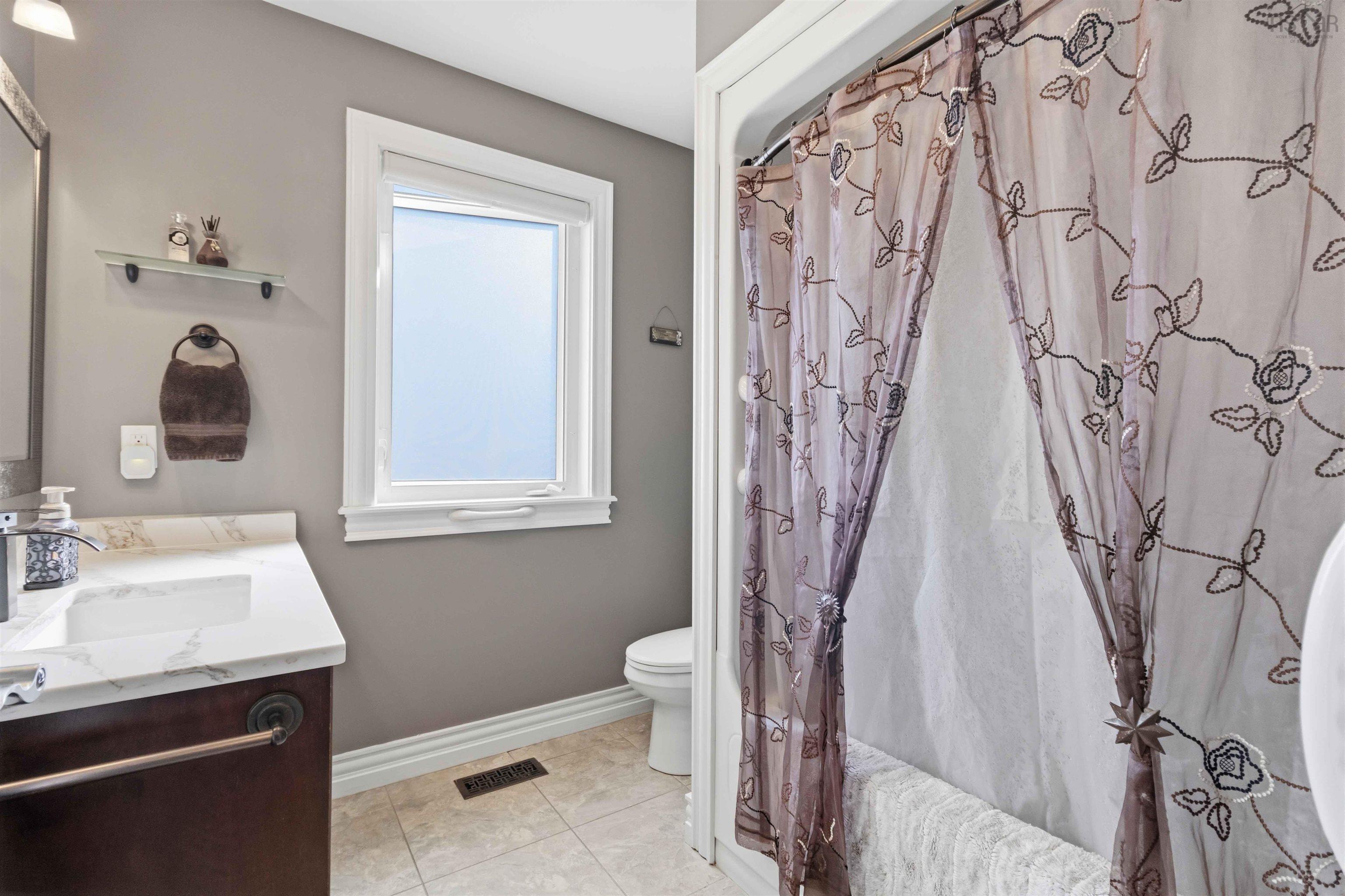 $759,900.00: 16 Boutiliers Lane, Dartmouth