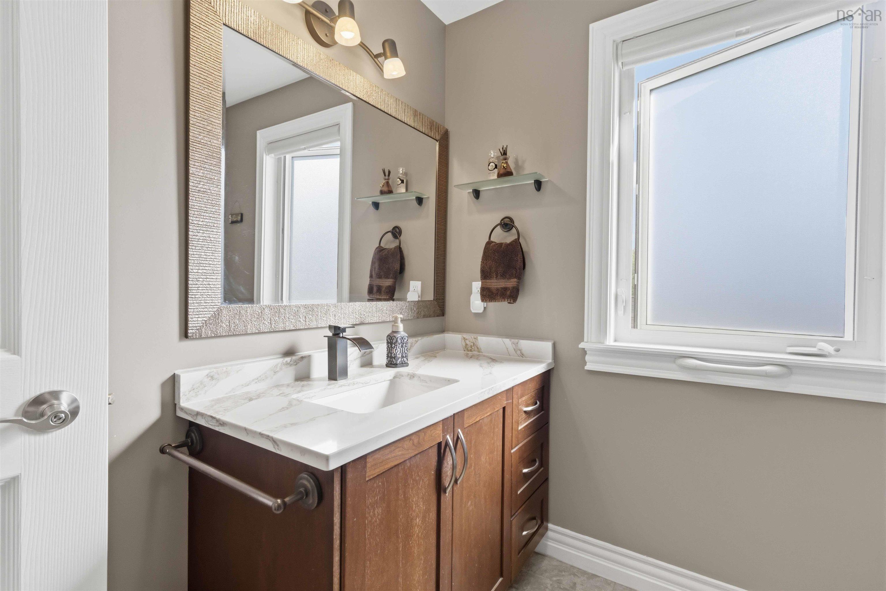 $759,900.00: 16 Boutiliers Lane, Dartmouth