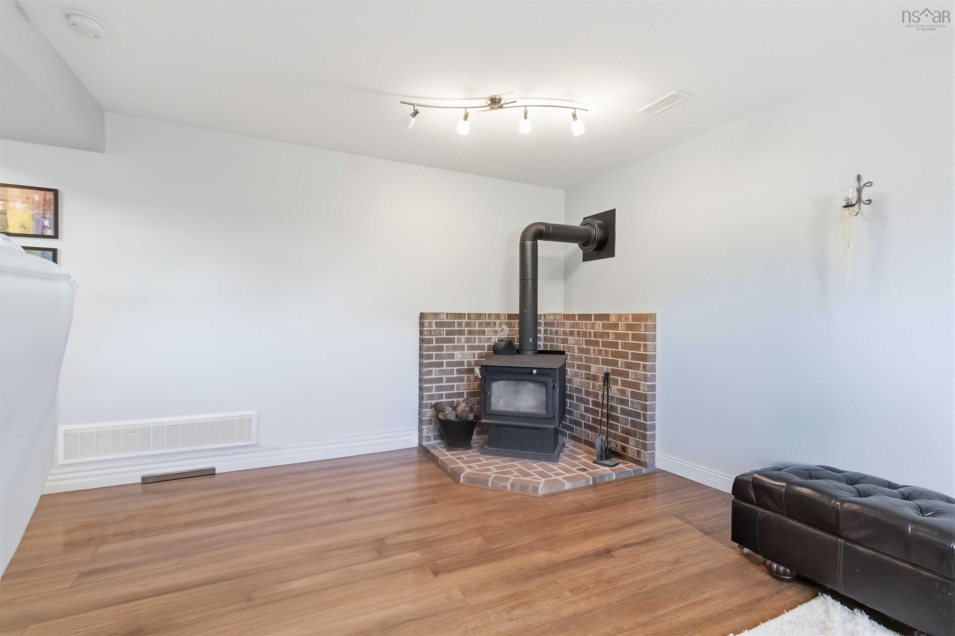 $759,900.00: 16 Boutiliers Lane, Dartmouth