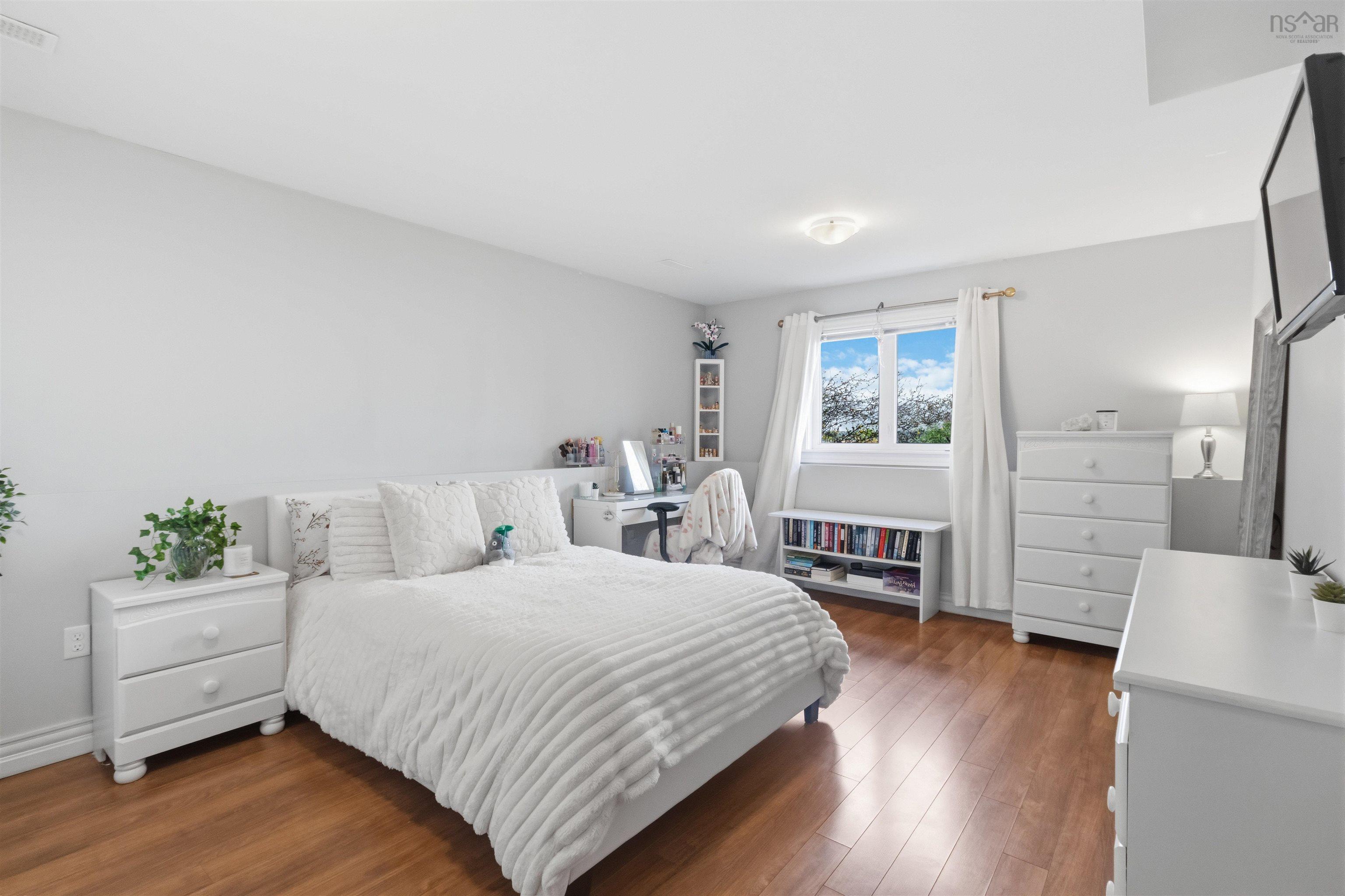 $759,900.00: 16 Boutiliers Lane, Dartmouth