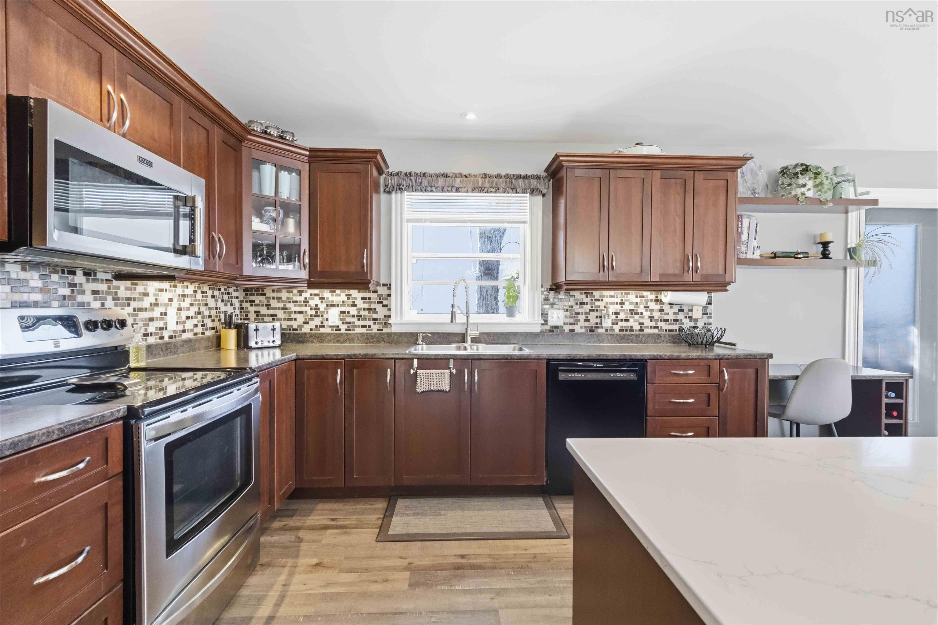 $759,900.00: 16 Boutiliers Lane, Dartmouth